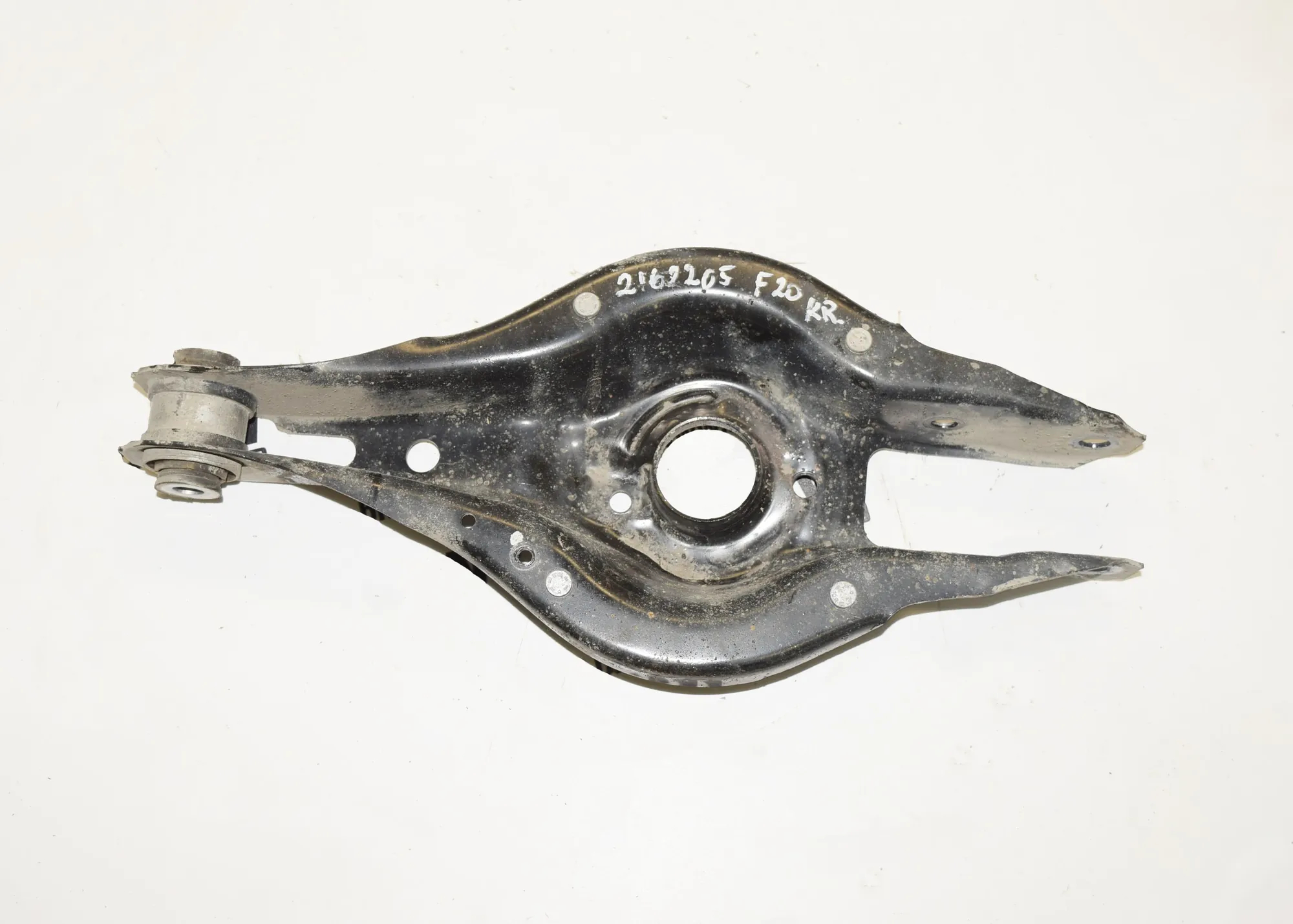 Rear Left Lower Control Arm – OEM 6867540KATALOGONR. · BMW 1 (F20) 116 d 2014