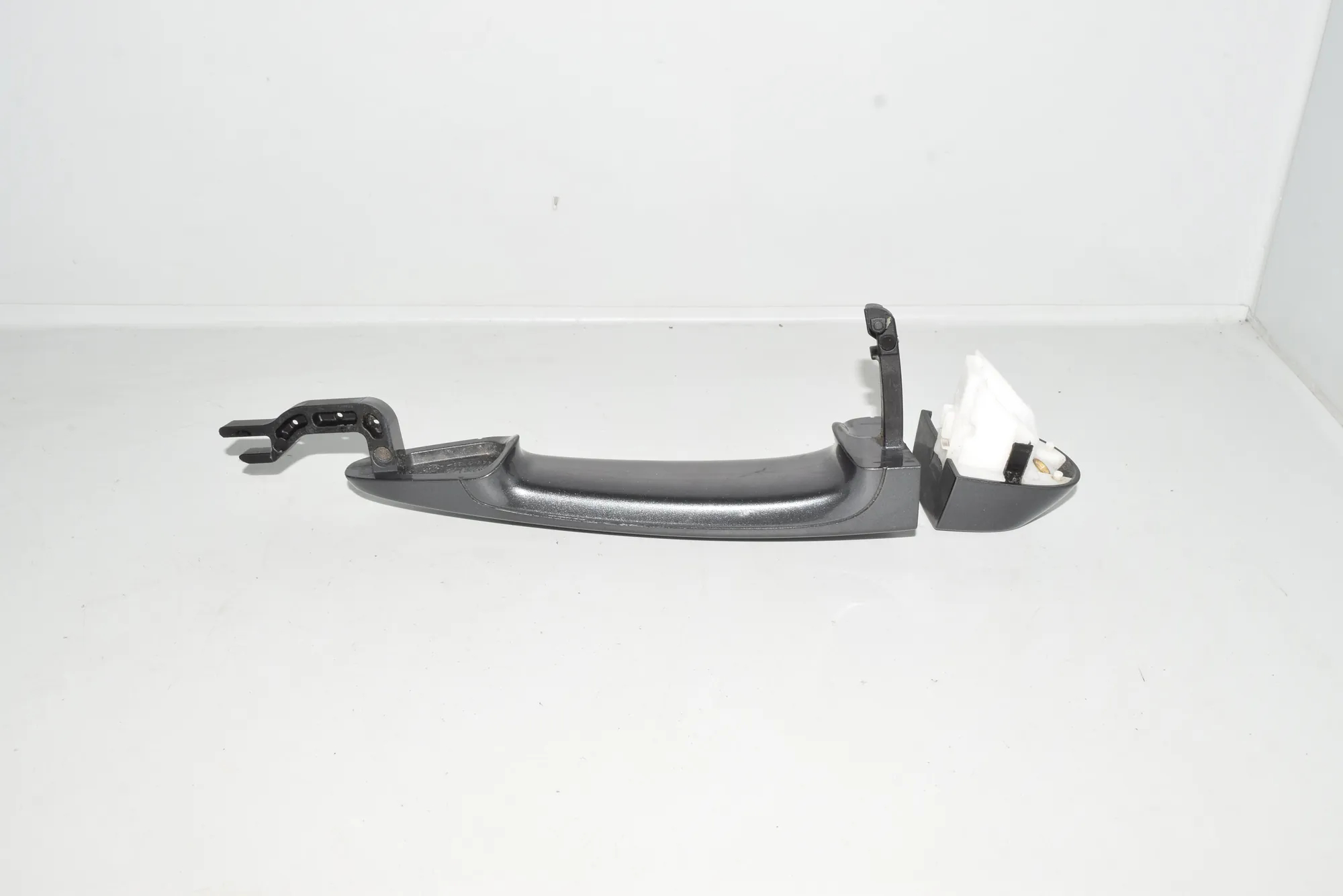 Rear Left Door Exterior Handle – OEM NA · BMW 1 (F20) 116 d 2014 – 2