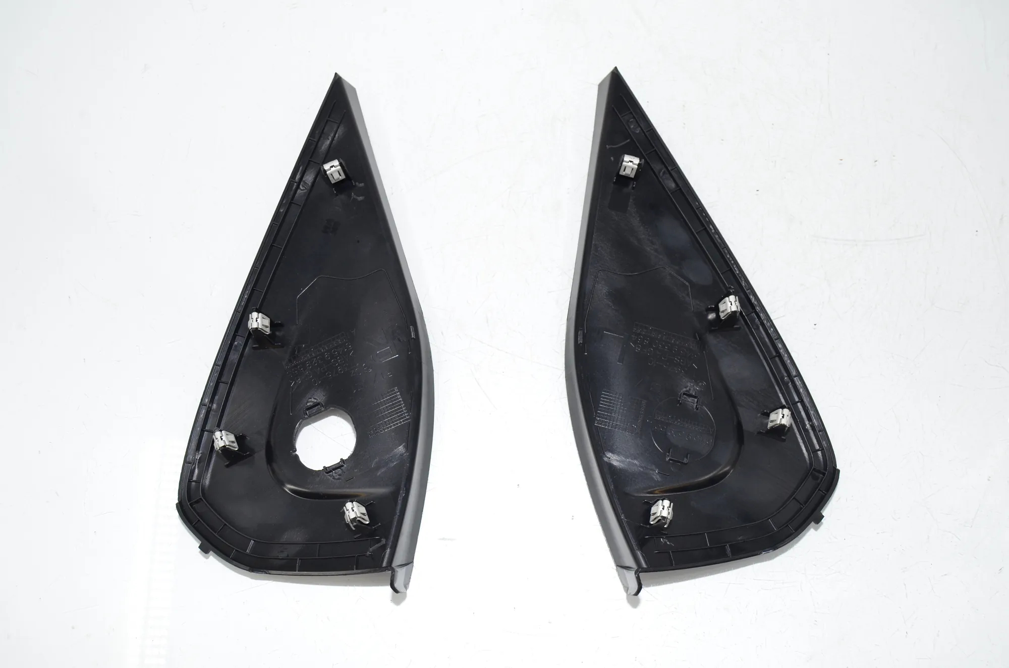 Dashboard Side Trim – OEM 9329555 · BMW 5 (G30) (2016 - -) 540 i 2017 – 3