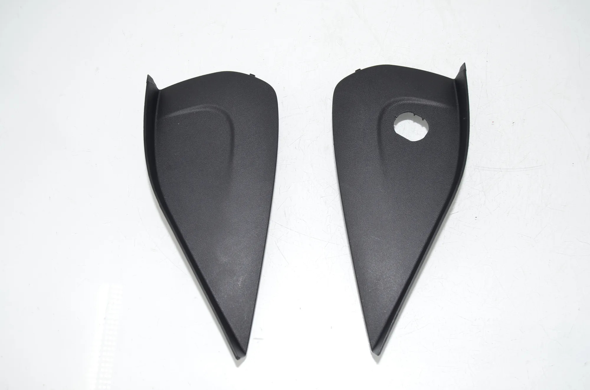 Dashboard Side Trim – OEM 9329555 · BMW 5 (G30) (2016 - -) 540 i 2017