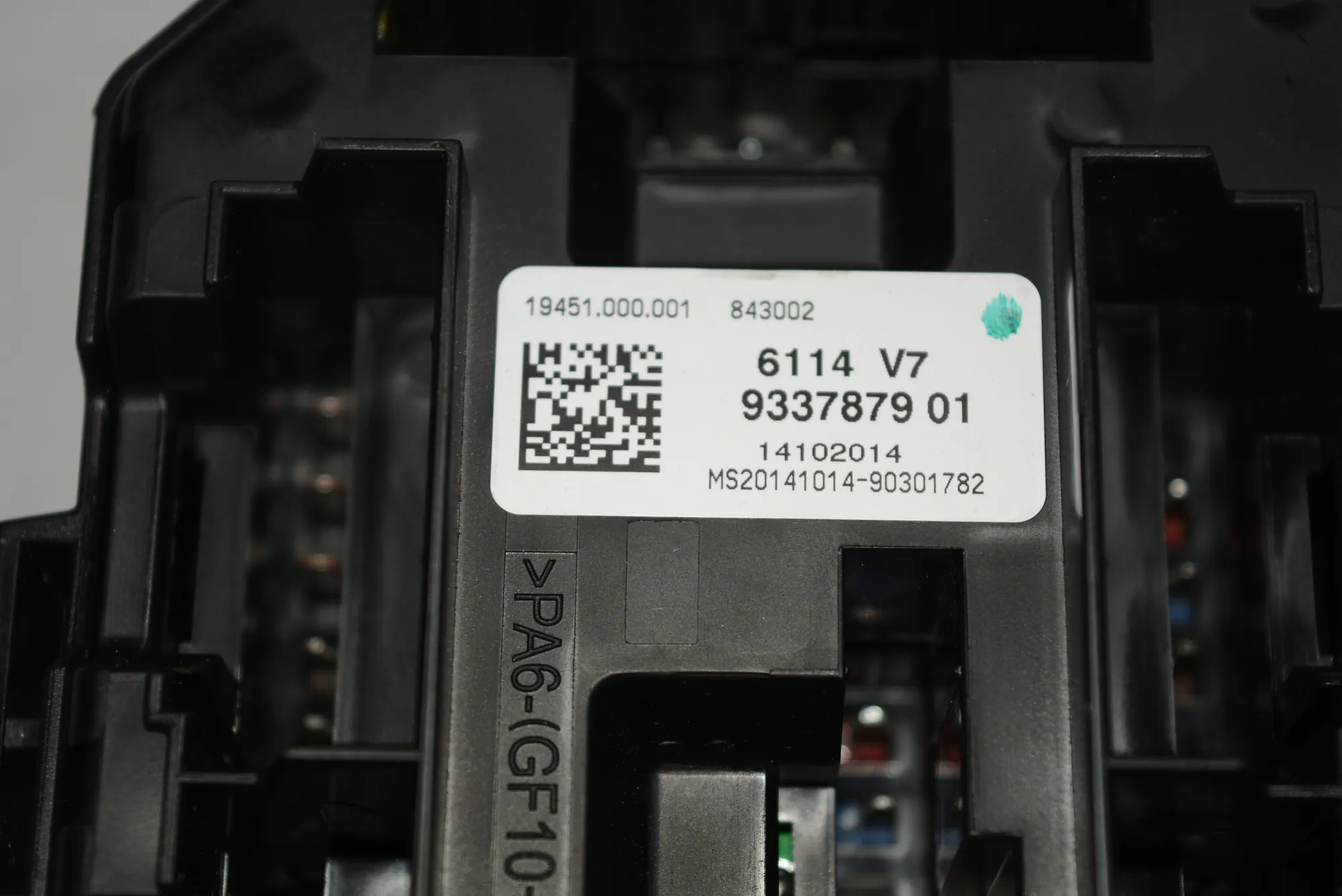 Fuse Box – OEM 9337879 · BMW 3 Gran Turismo (F34) 320 d xDrive 2014 – 3