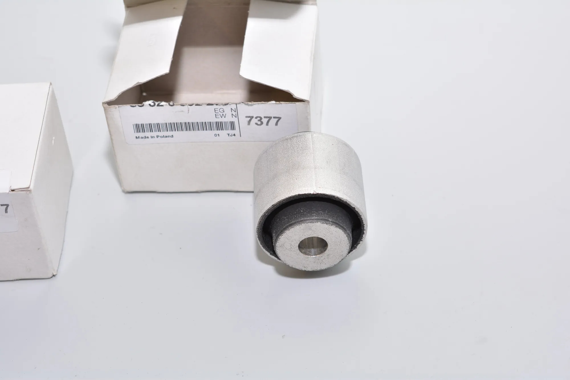 Rear Left Control Arm – OEM 6852273 · BMW i3 (I01) Hybrid 2016 – 4