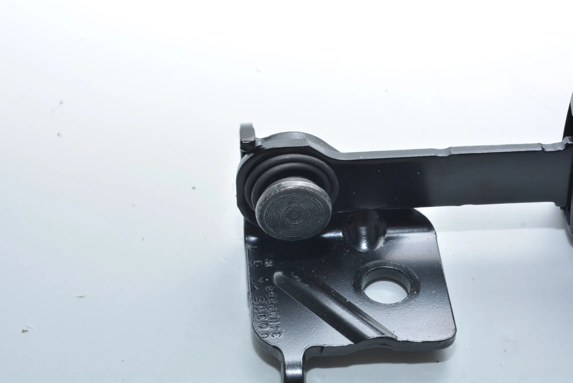 Rear Right Seat Buckle – OEM 7347726 · BMW i3 (I01) Hybrid 2016 – 3