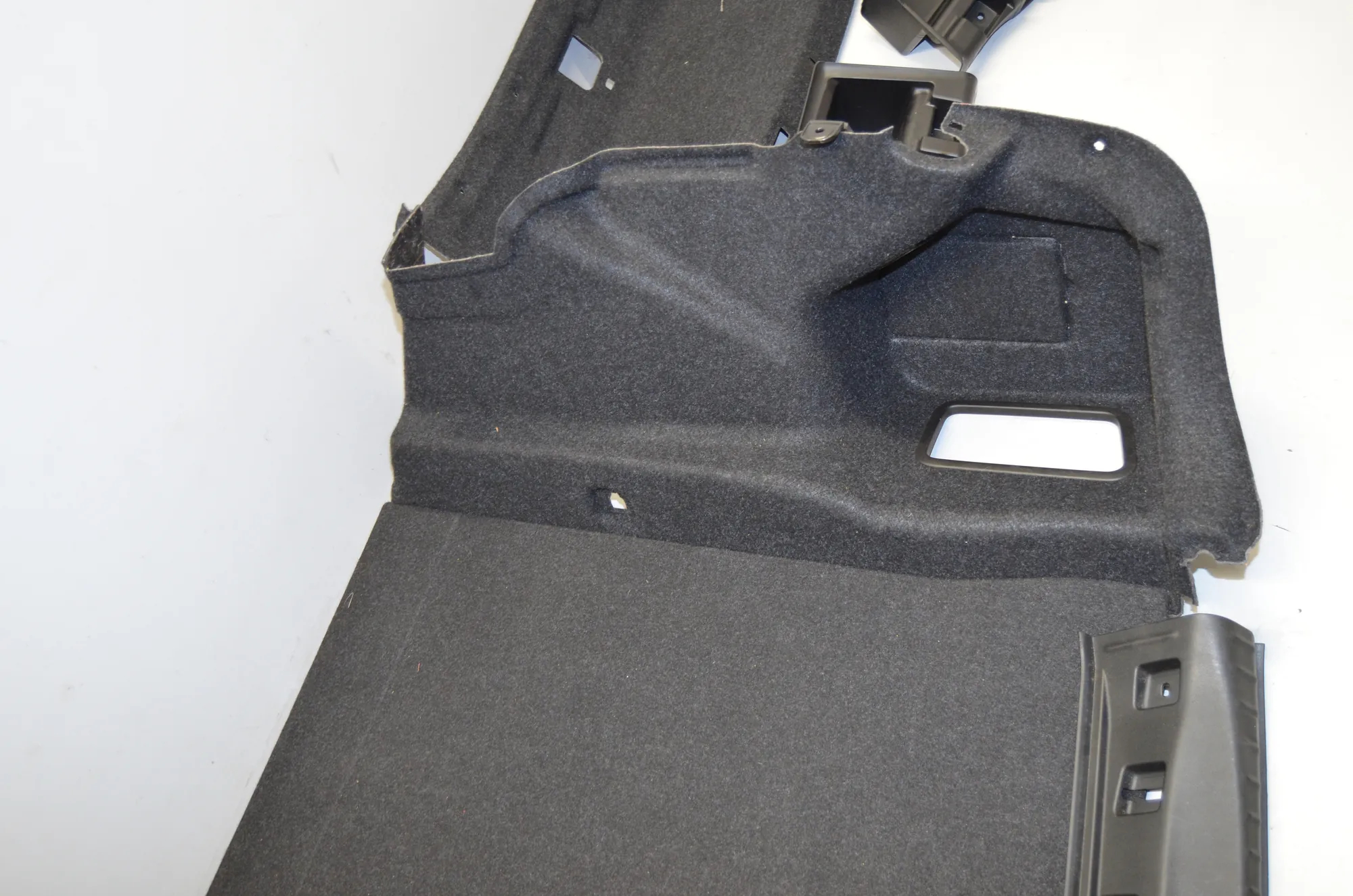 Trunk Trim Kit – OEM 7373580 · BMW 5 (G30) (2016 - -) 540 i 2017 – 3