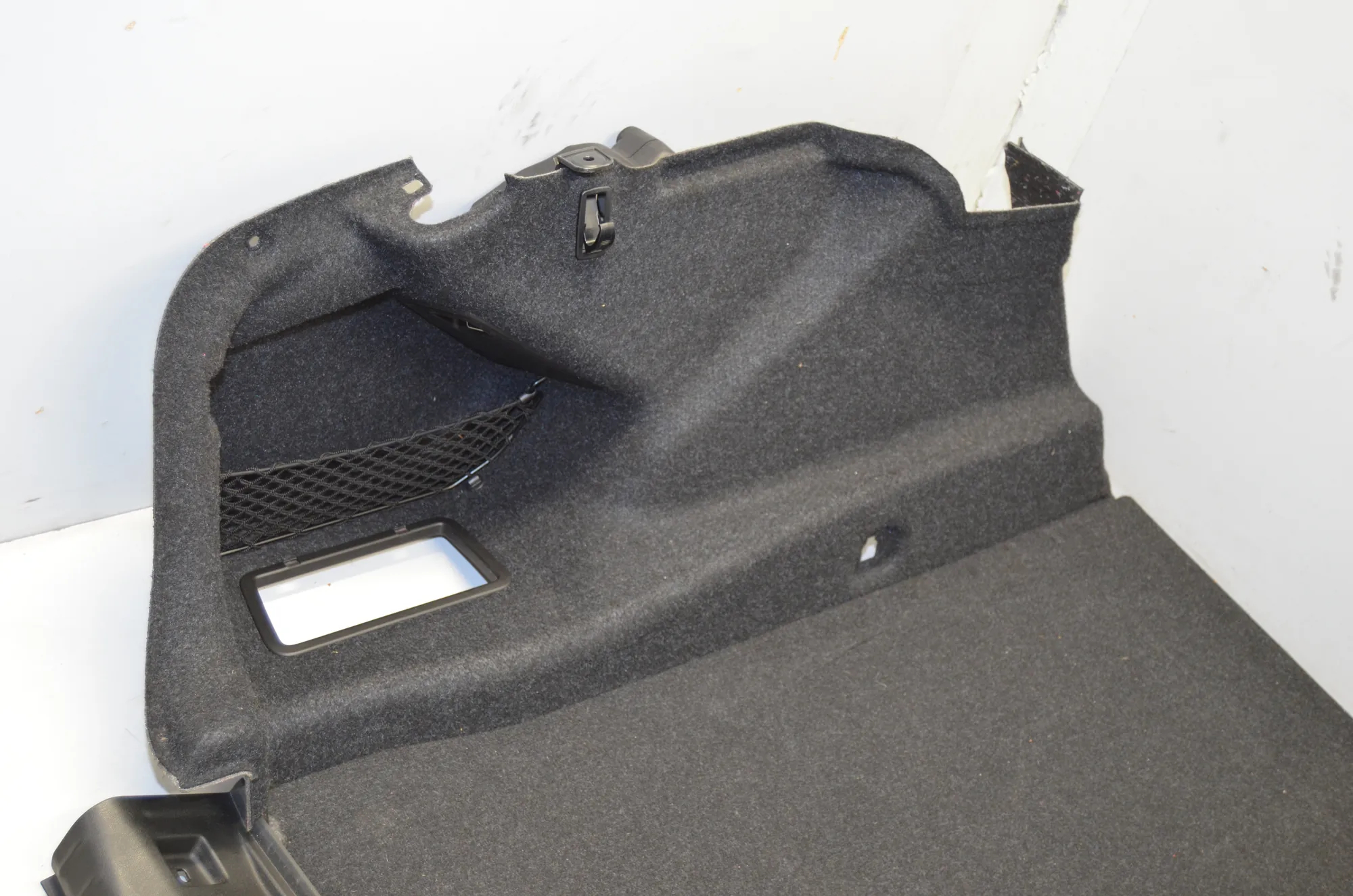 Trunk Trim Kit – OEM 7373580 · BMW 5 (G30) (2016 - -) 540 i 2017 – 2