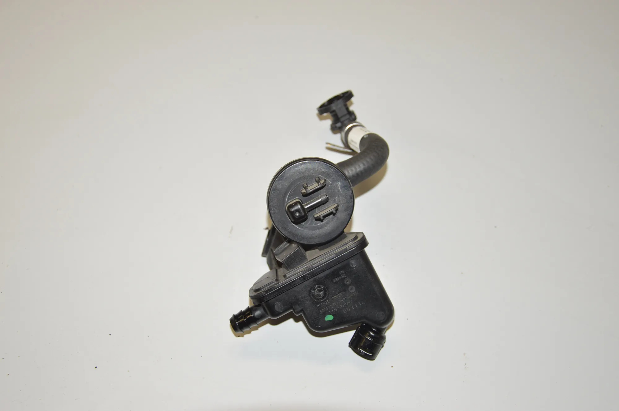 Other Engine Compartment Parts – OEM 8544835 · BMW i3 (I01) Hybrid 2016 – 2