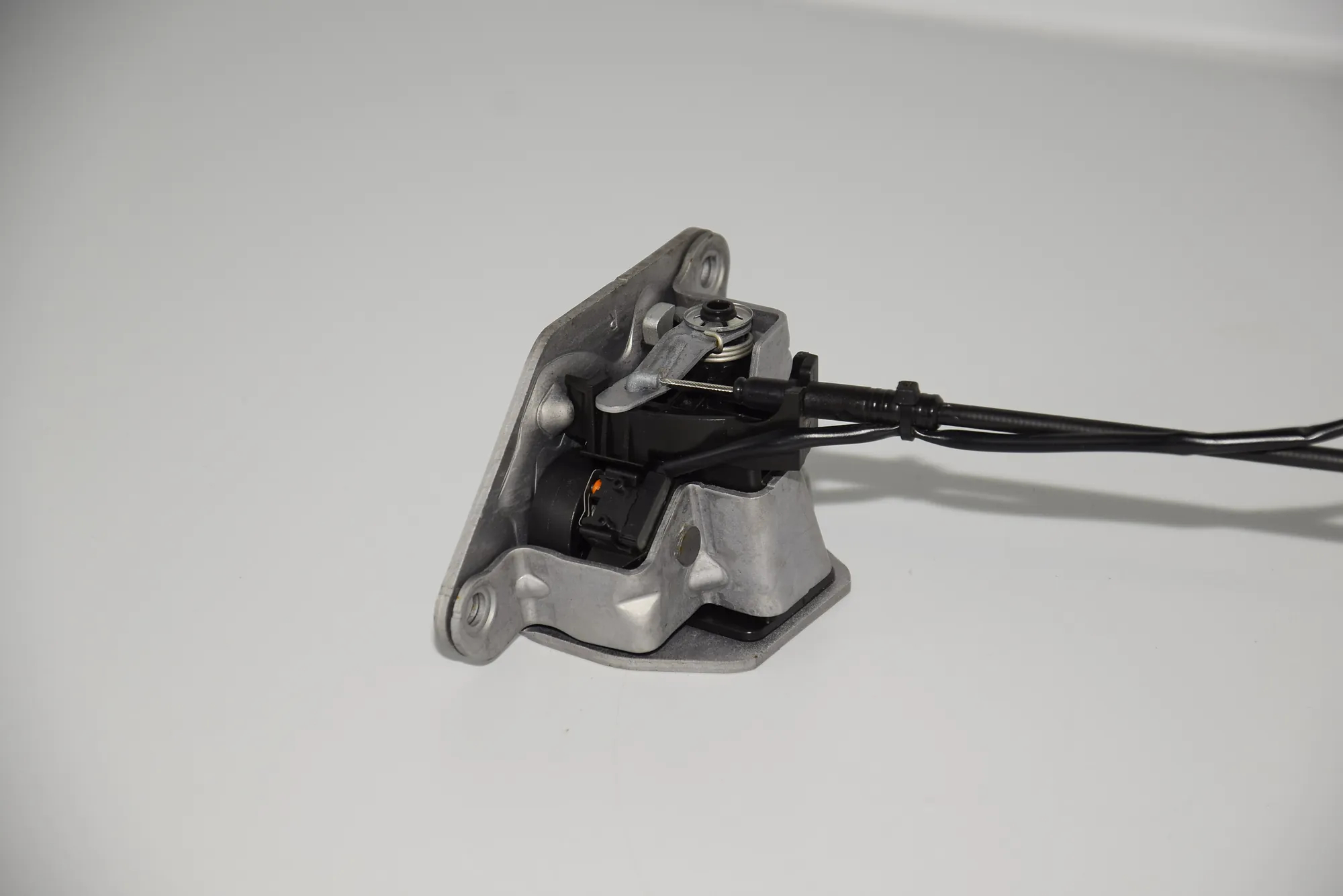 Rear Right Door Lock – OEM 7291032 · BMW i3 (I01) Hybrid 2016 – 2