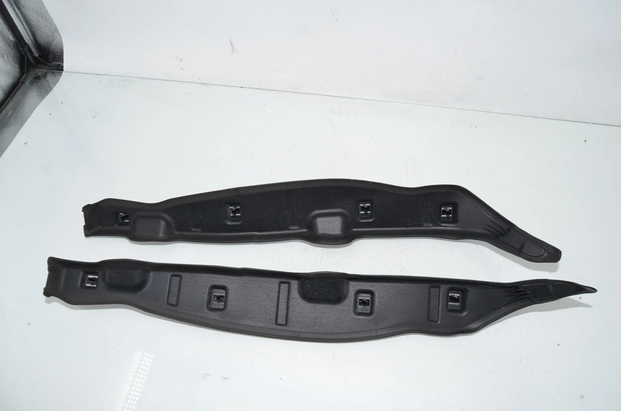 Other Body Parts – OEM 7352222 · BMW 5 (G30) (2016 - -) 540 i 2017 – 2