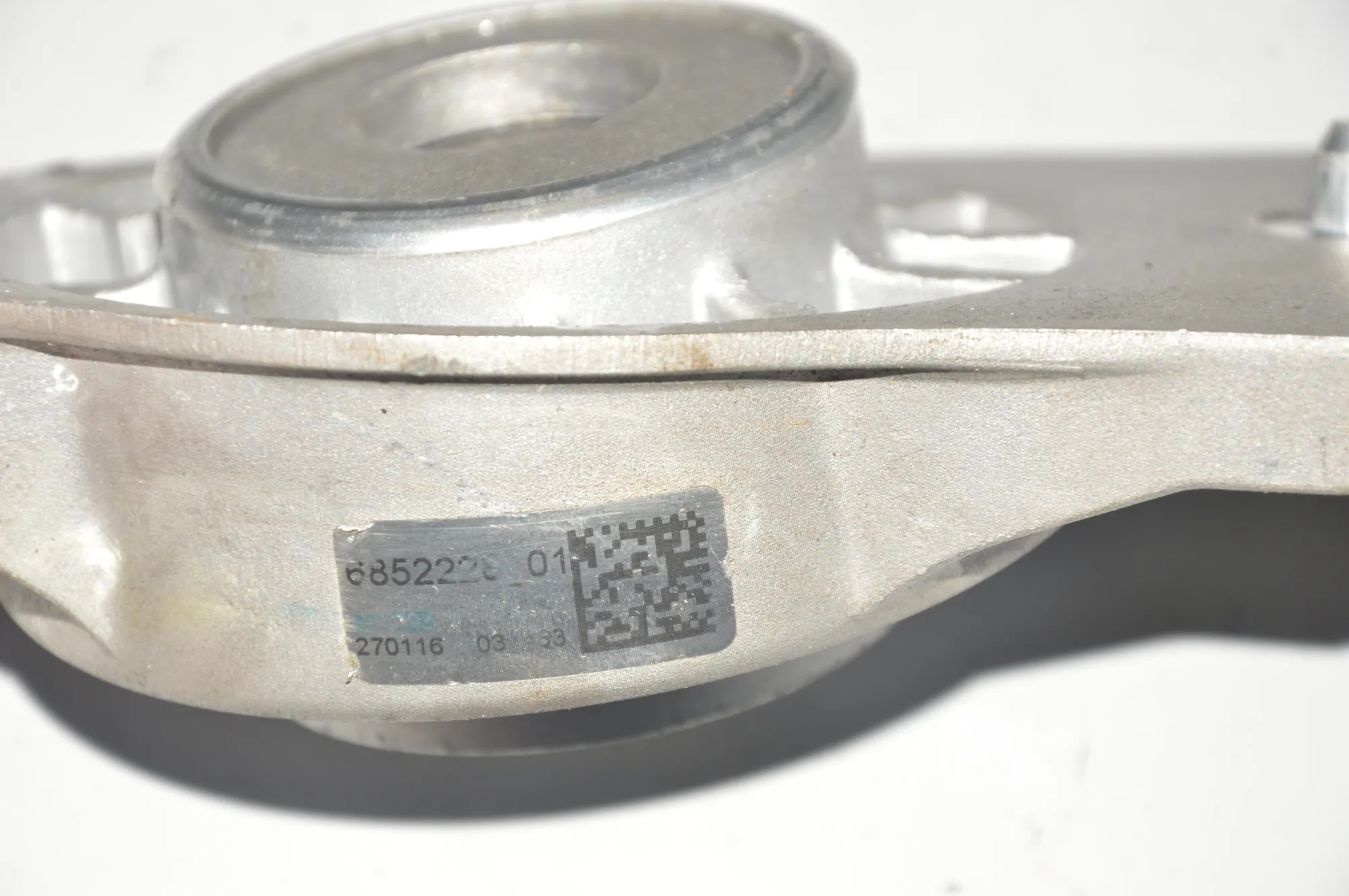 Other Body Parts – OEM 6852228 · BMW i3 (I01) Hybrid 2016 – 2