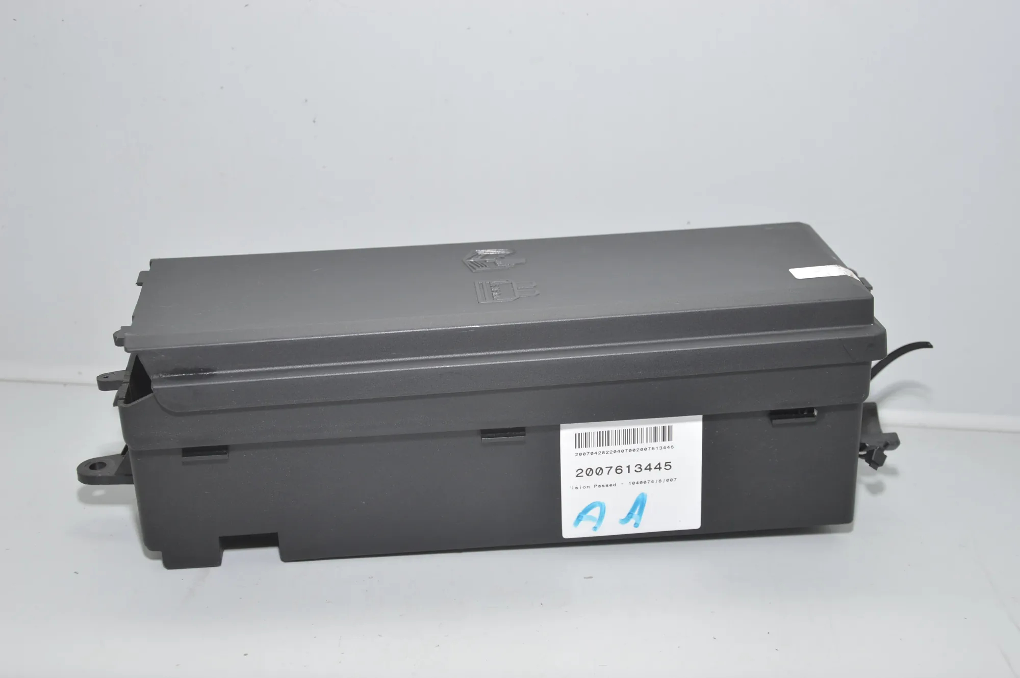 Fuse Box · LAND ROVER RANGE ROVER SPORT (L320) 3.6 D 4x4 2008