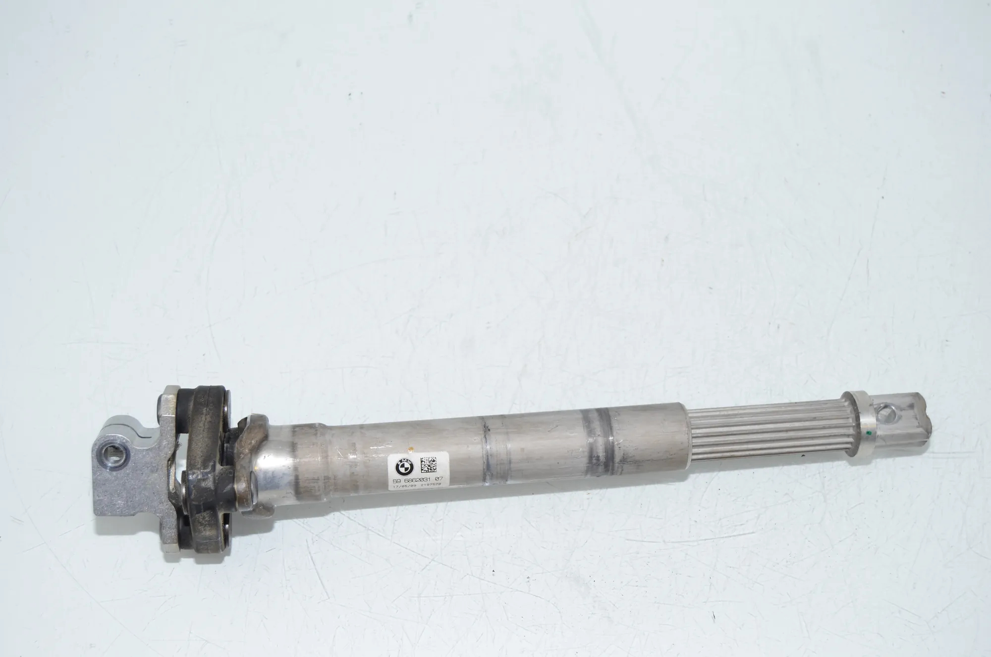 Steering Column Shaft Joint – OEM 6862031 · BMW 5 (G30) (2016 - -) 540 i 2017