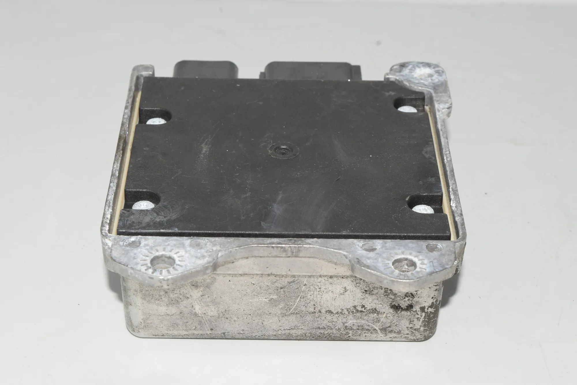 SRS Control Unit – OEM 8H22-14D374-AC · LAND ROVER RANGE ROVER SPORT (L320) 3.6 D 4x4 2008 – 4