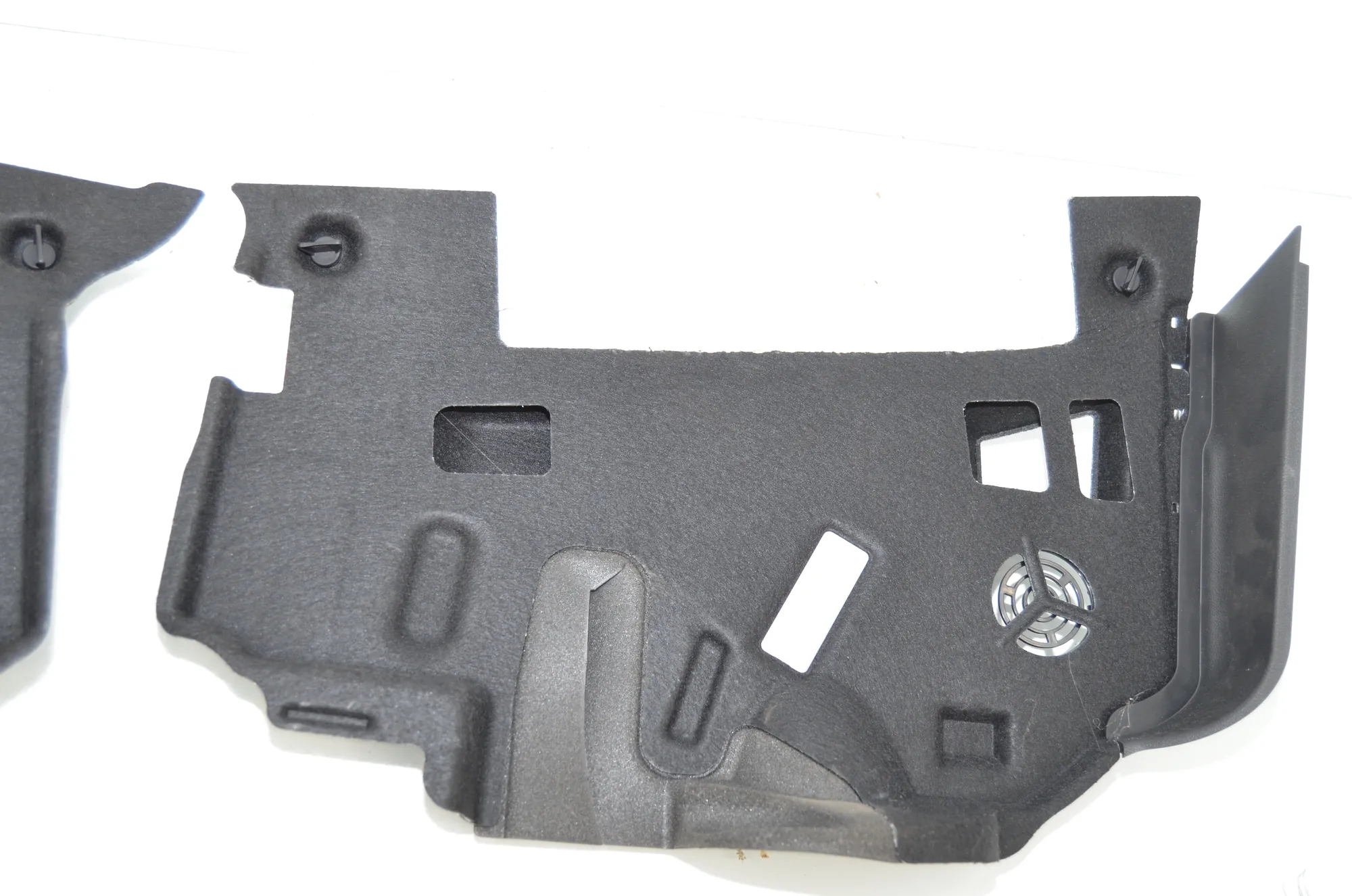 Dashboard Lower Trim – OEM 9299468 · BMW 5 (G30) (2016 - -) 540 i 2017 – 3