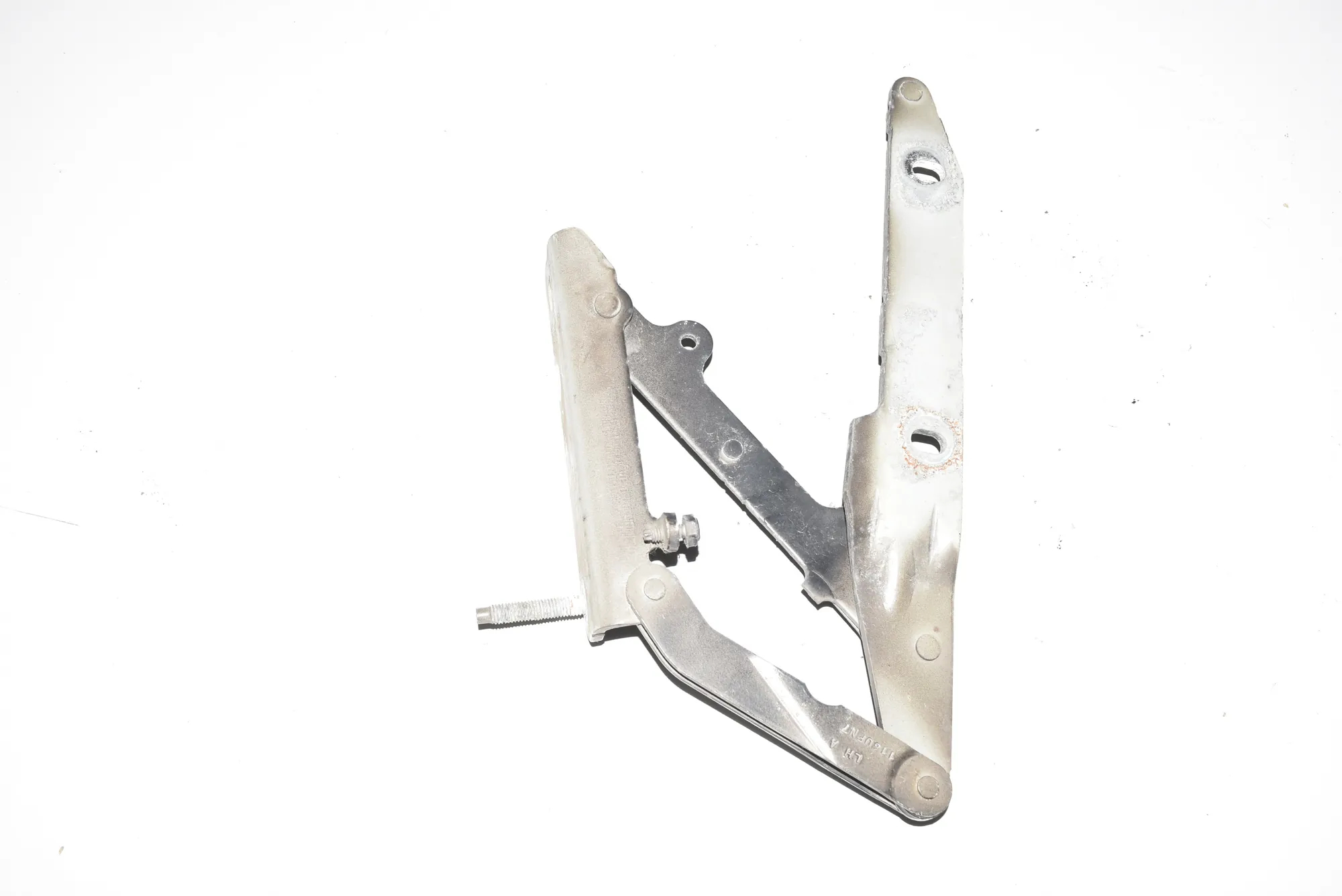 Front Left Bonnet Hinge – OEM NA · LAND ROVER RANGE ROVER SPORT (L320) 3.6 D 4x4 2008 – 2