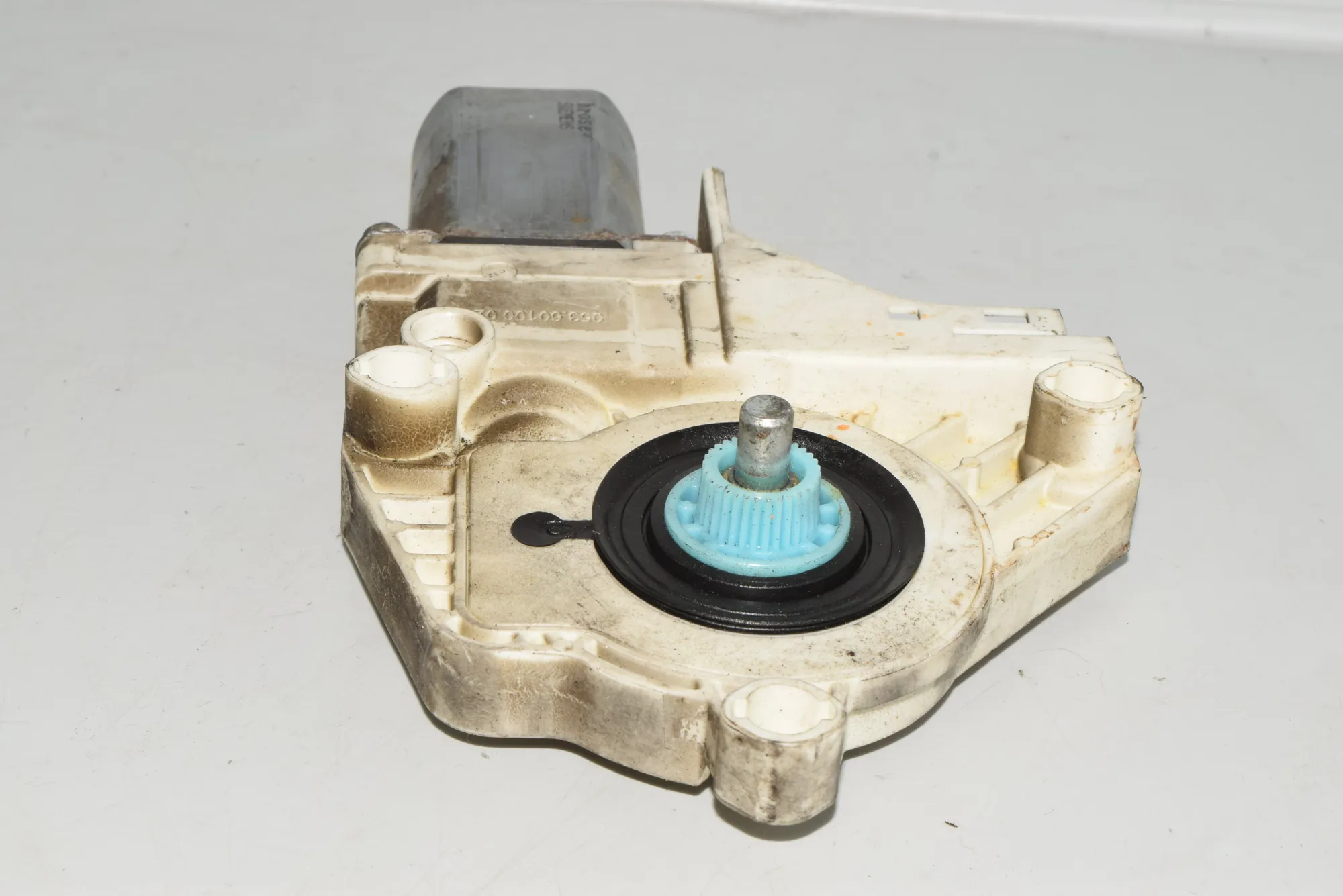 Rear Right Door Window Control Motor – OEM 0536010002 · LAND ROVER RANGE ROVER SPORT (L320) 3.6 D 4x4 2008 – 4