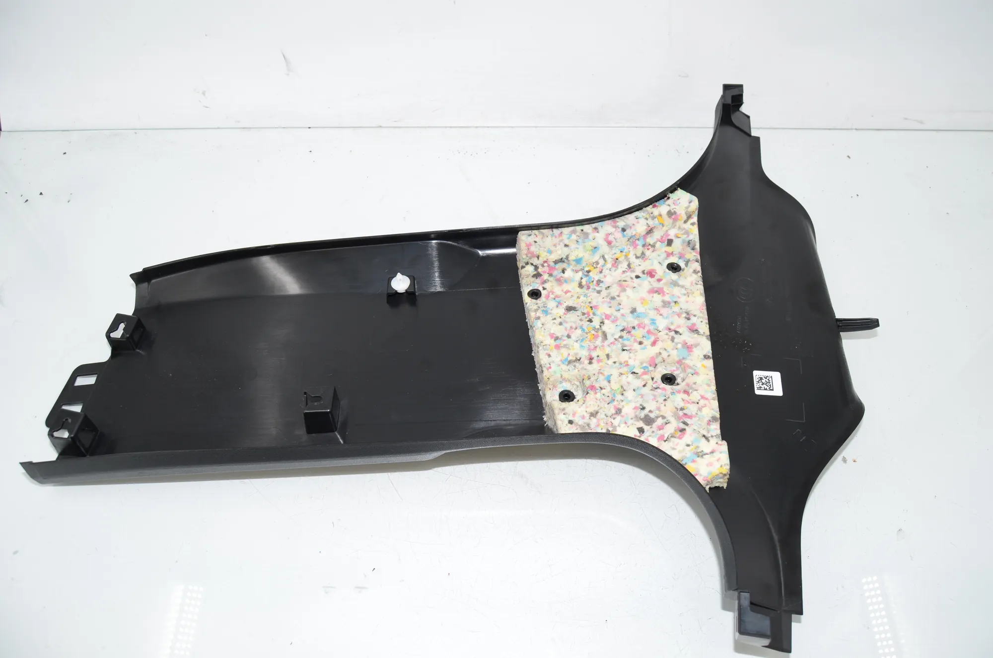 Right Side B Pillar Trim – OEM 7384530 · BMW 5 (G30) (2016 - -) 540 i 2017 – 3