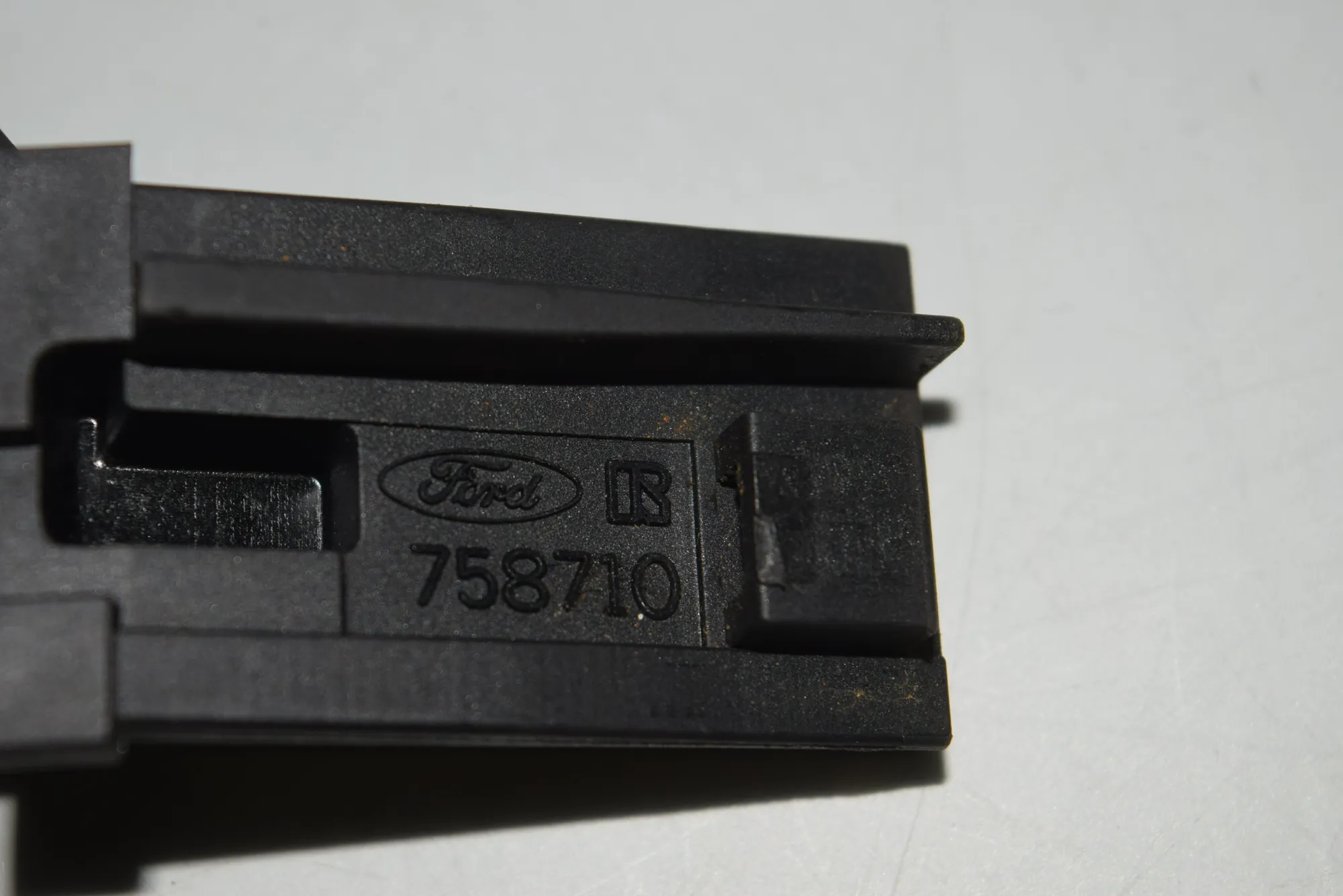 Other Control Units – OEM 758710 · LAND ROVER RANGE ROVER SPORT (L320) 3.6 D 4x4 2008 – 6