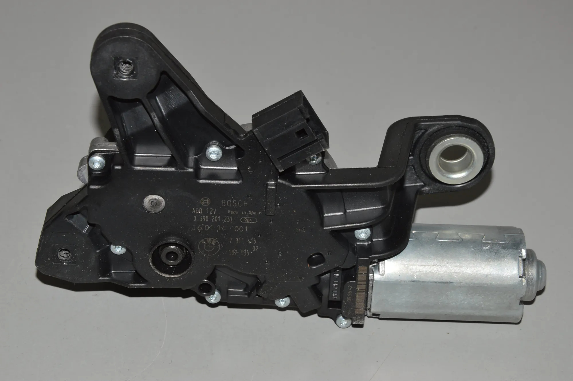 Tailgate Window Wiper Motor – OEM 7311415BOSCH0390201231 · BMW 3 Touring (F31) 330 i xDrive 2016 – 3