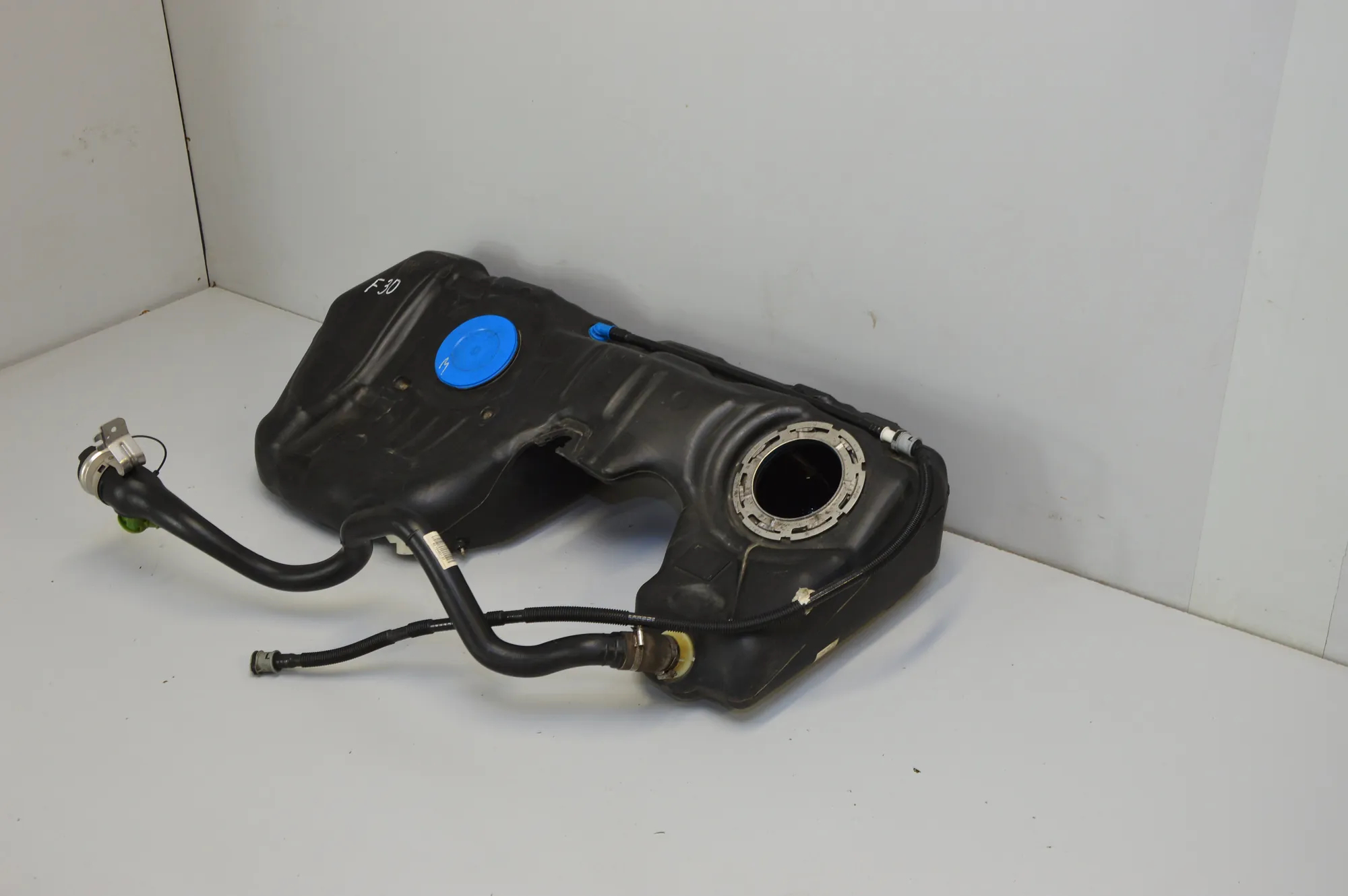 Fuel Tank – OEM 7376160 · BMW 3 (F30, F80) 320 d xDrive 2013 – 7