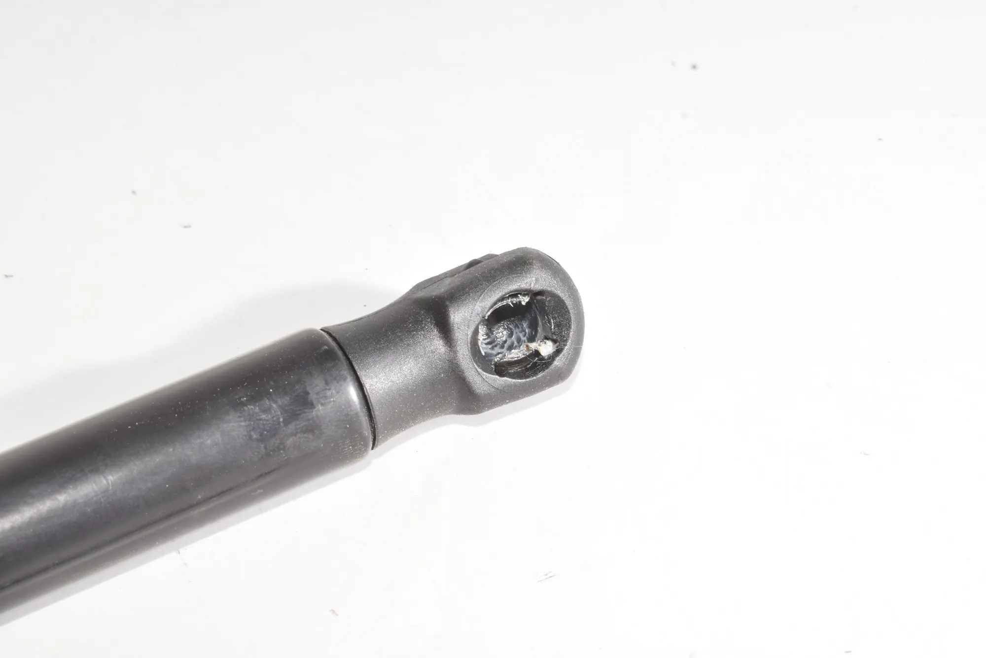 Left Side Tailgate Gas Strut – OEM 7259763 · BMW 3 (F30, F80) 320 d xDrive 2013 – 2