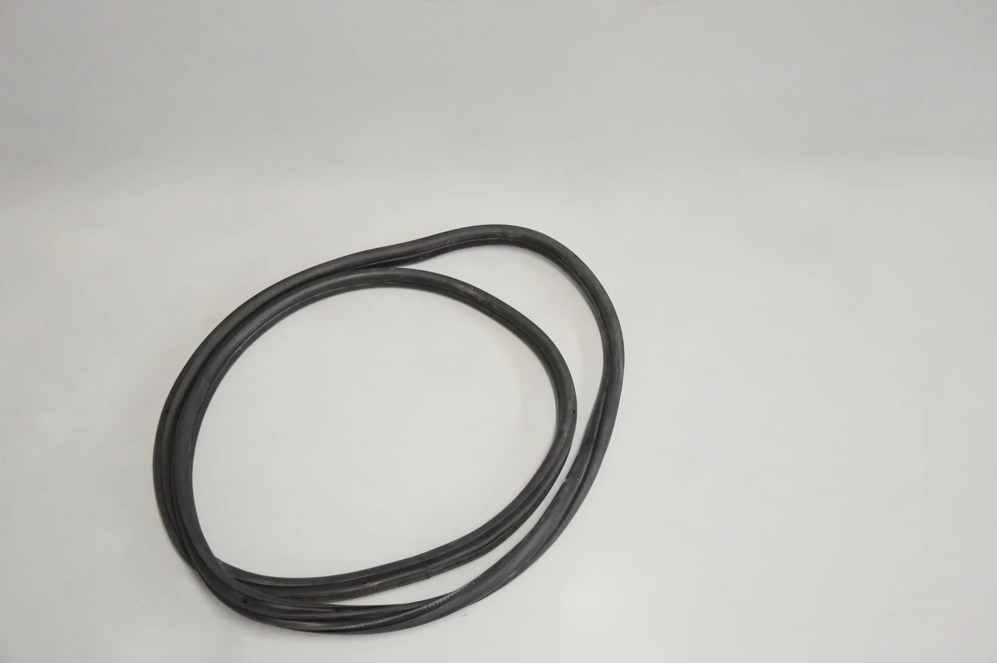 Rear Right Door Seal Rubber – OEM 7258311 · BMW 3 (F30, F80) 320 d xDrive 2013