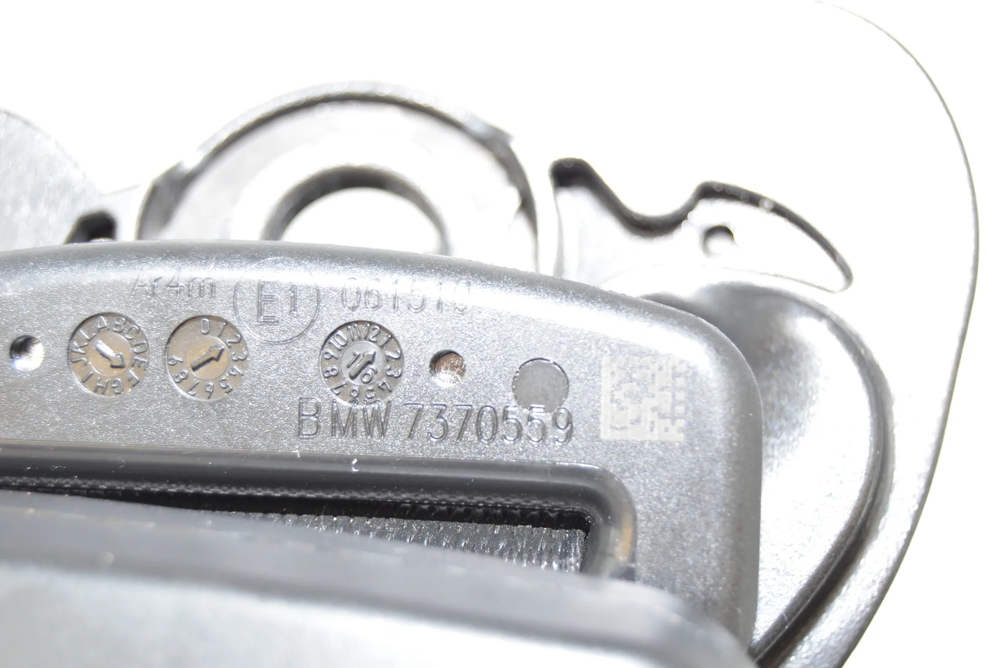 Front Right Seatbelt – OEM 7401714 · BMW X1 (F48) xDrive 18 d 2016 – 9