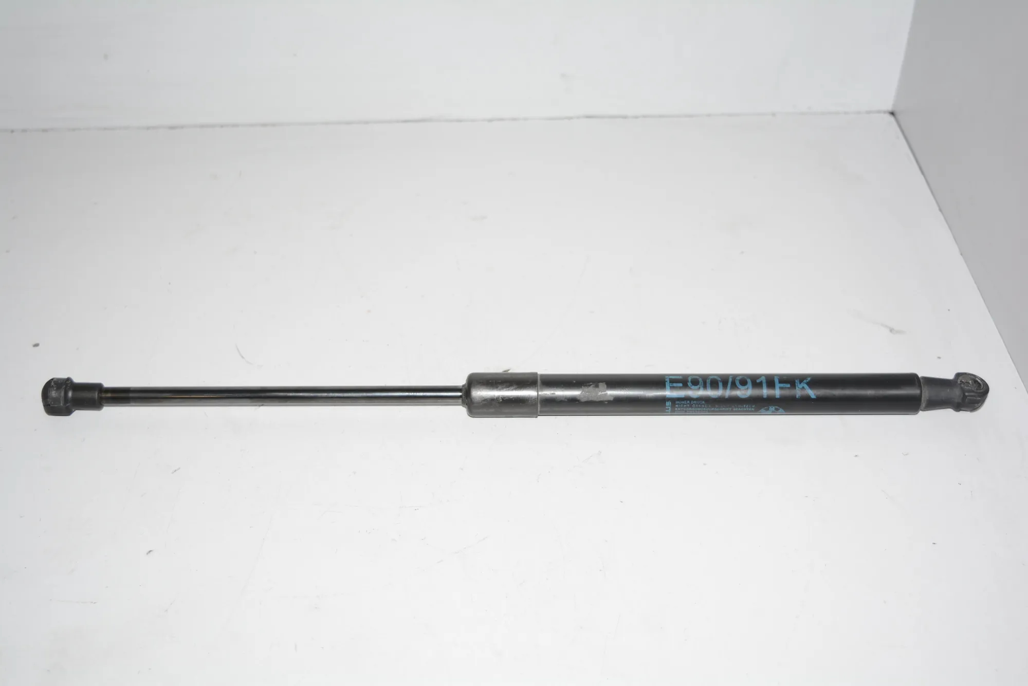 Front Right Bonnet Strut – OEM 7060550 · BMW 3 Touring (E91) 335 d 2007