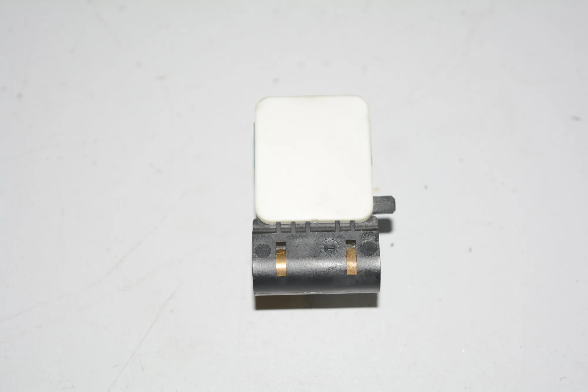 Front Left Impact Sensor – OEM 6911003 · BMW 3 Touring (E91) 335 d 2007 – 2