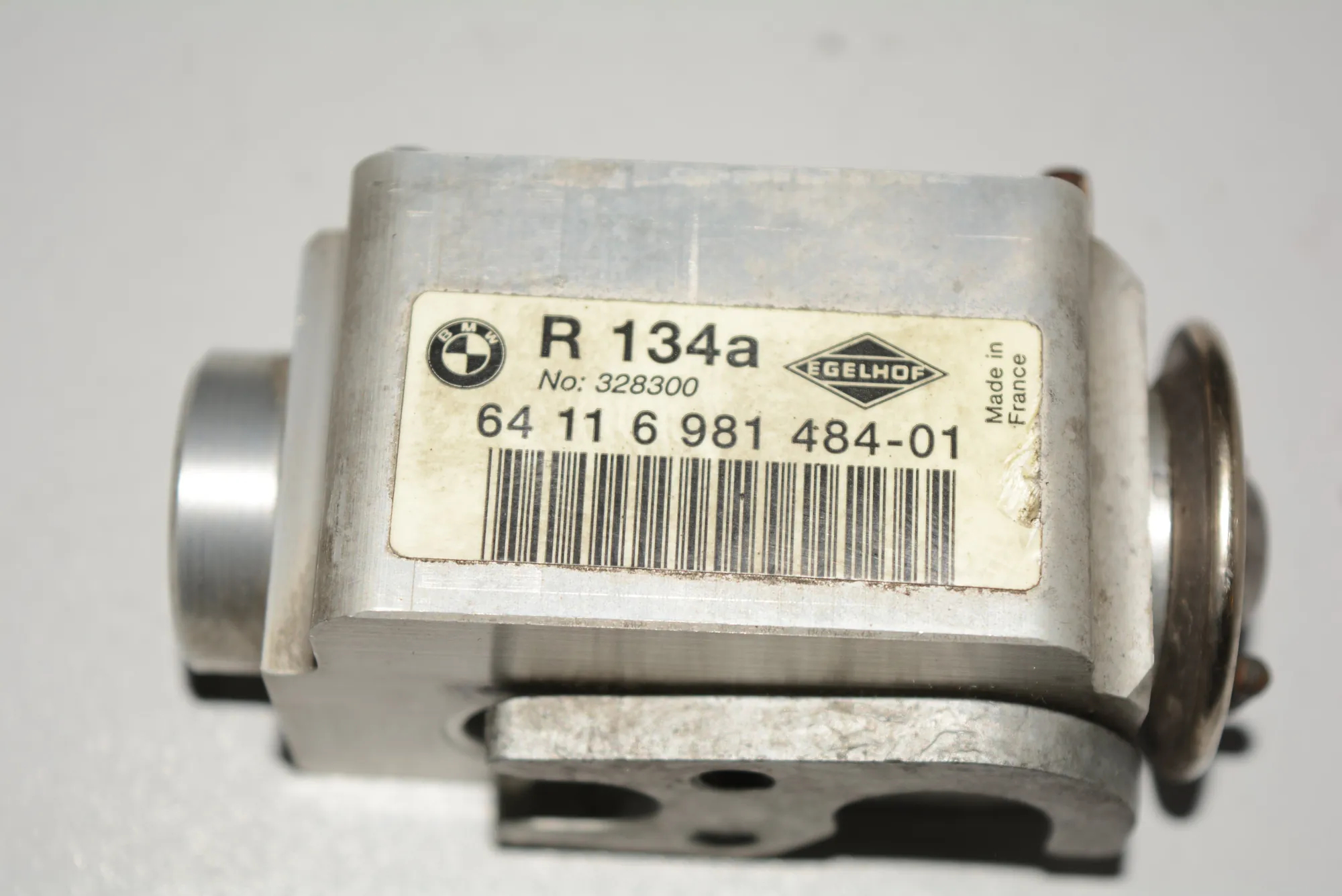 Other Engine Compartment Parts – OEM 6981484 · BMW 3 Touring (E91) 335 d 2007 – 6