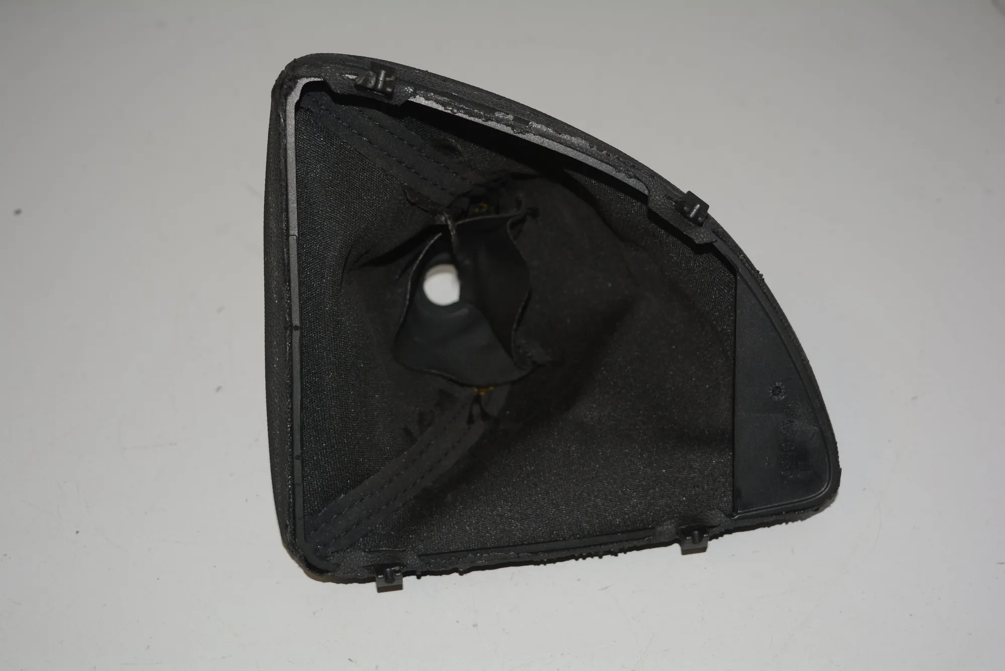 Gear Shifting Level Plastic Trim · BMW 1 (E87) 118 d 2006 – 3