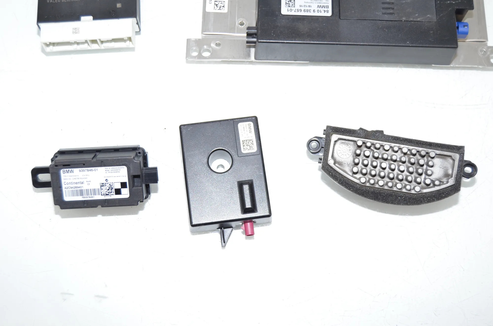 Other Control Units – OEM 9389657 · BMW X1 (F48) xDrive 18 d 2016 – 3