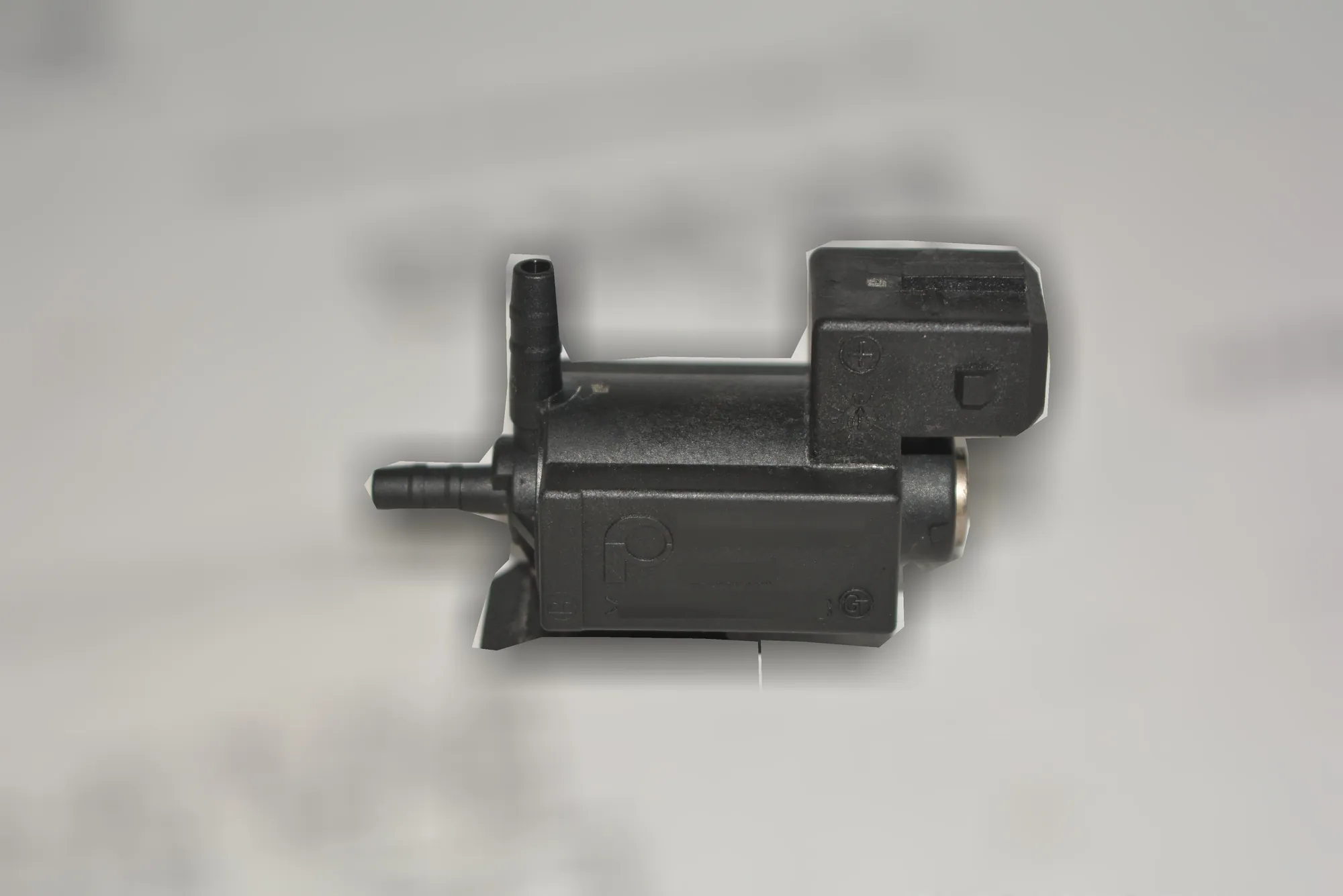 Solenoid Valve – OEM 1742712 · BMW 5 (E39) BMW 5 (E39) 2000