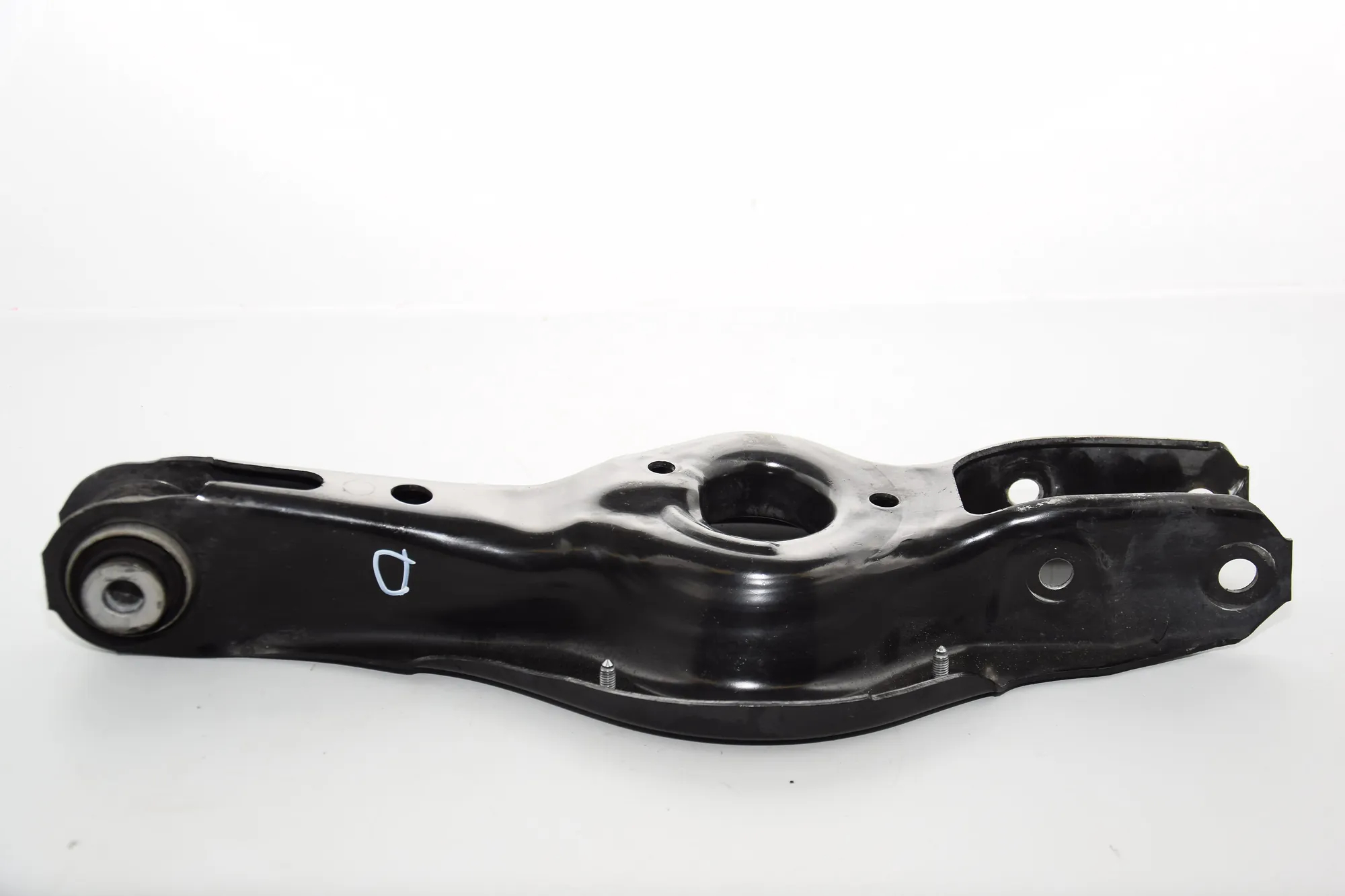 Rear Right Lower Control Arm – OEM 6867540 · BMW 3 (F30, F80) 328 i xDrive 2014 – 3