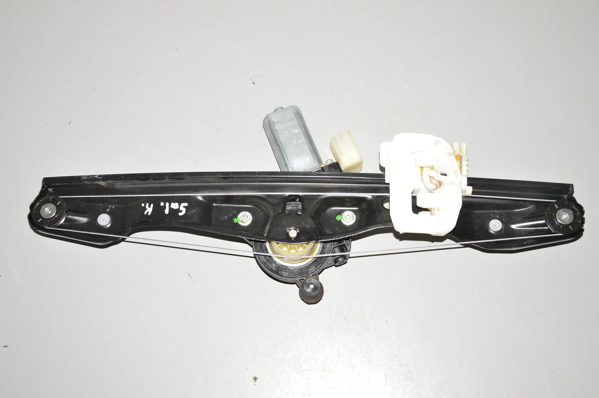 Rear Left Door Window Regulator – OEM 7351048 · BMW 3 (F30, F80) 328 i xDrive 2014 – 2