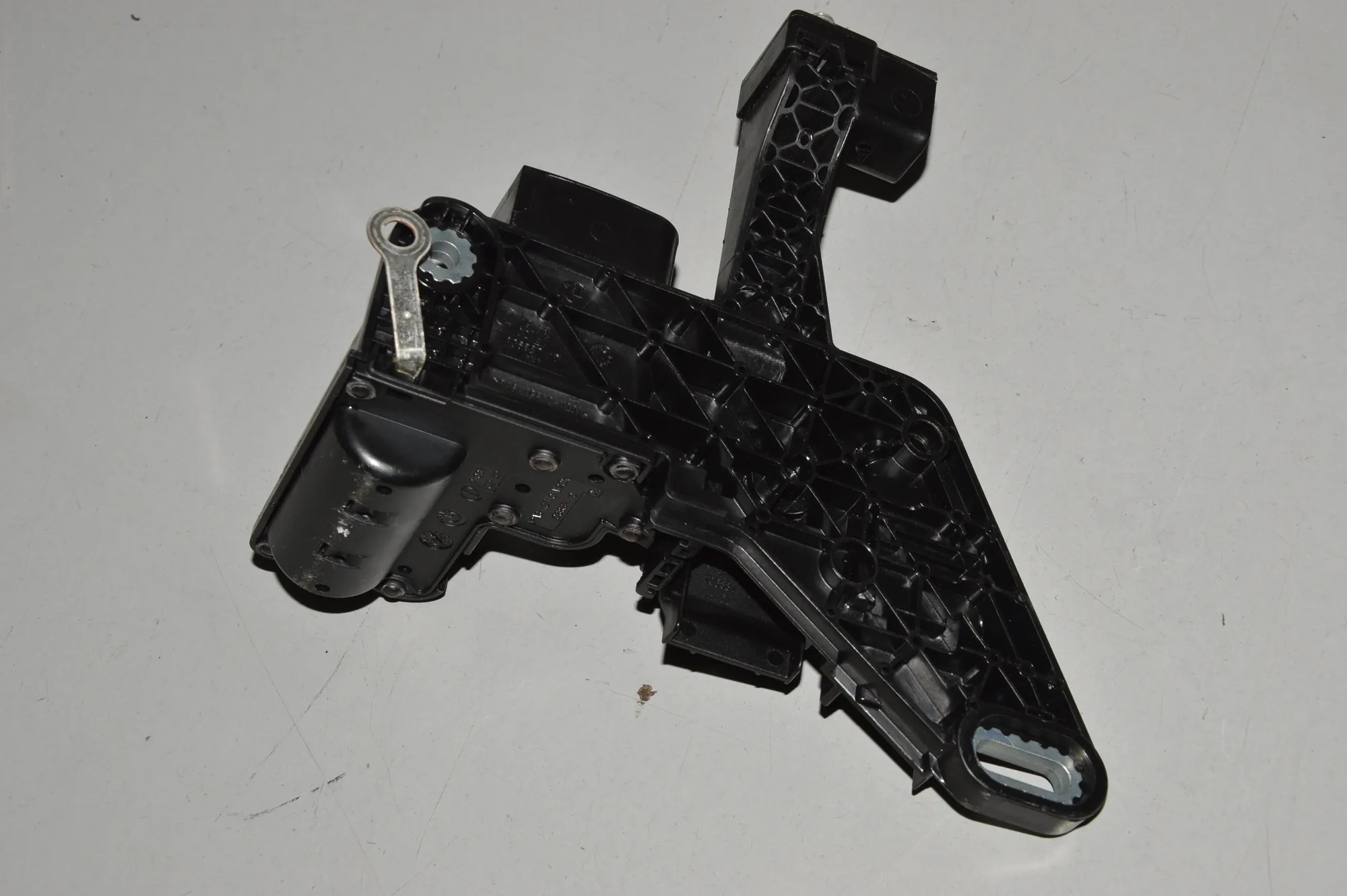 Other Control Units – OEM 9296151 · BMW 3 (F30, F80) 328 i xDrive 2014