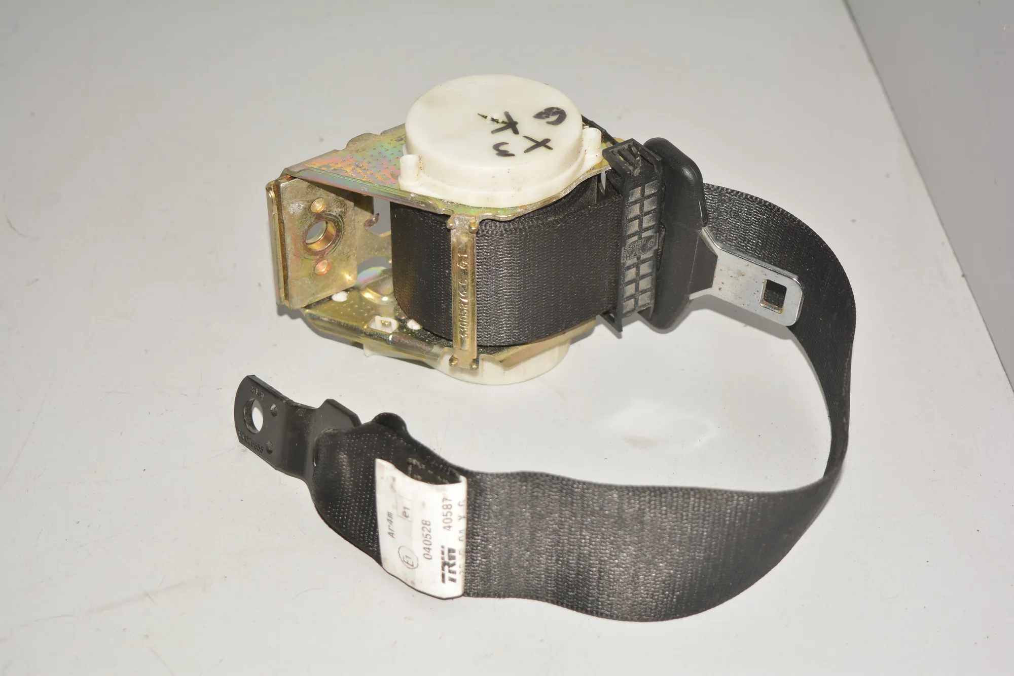 Rear Left Seatbelt – OEM 3400715 · BMW X3 (E83) BMW X3 (E83) 2005 – 2