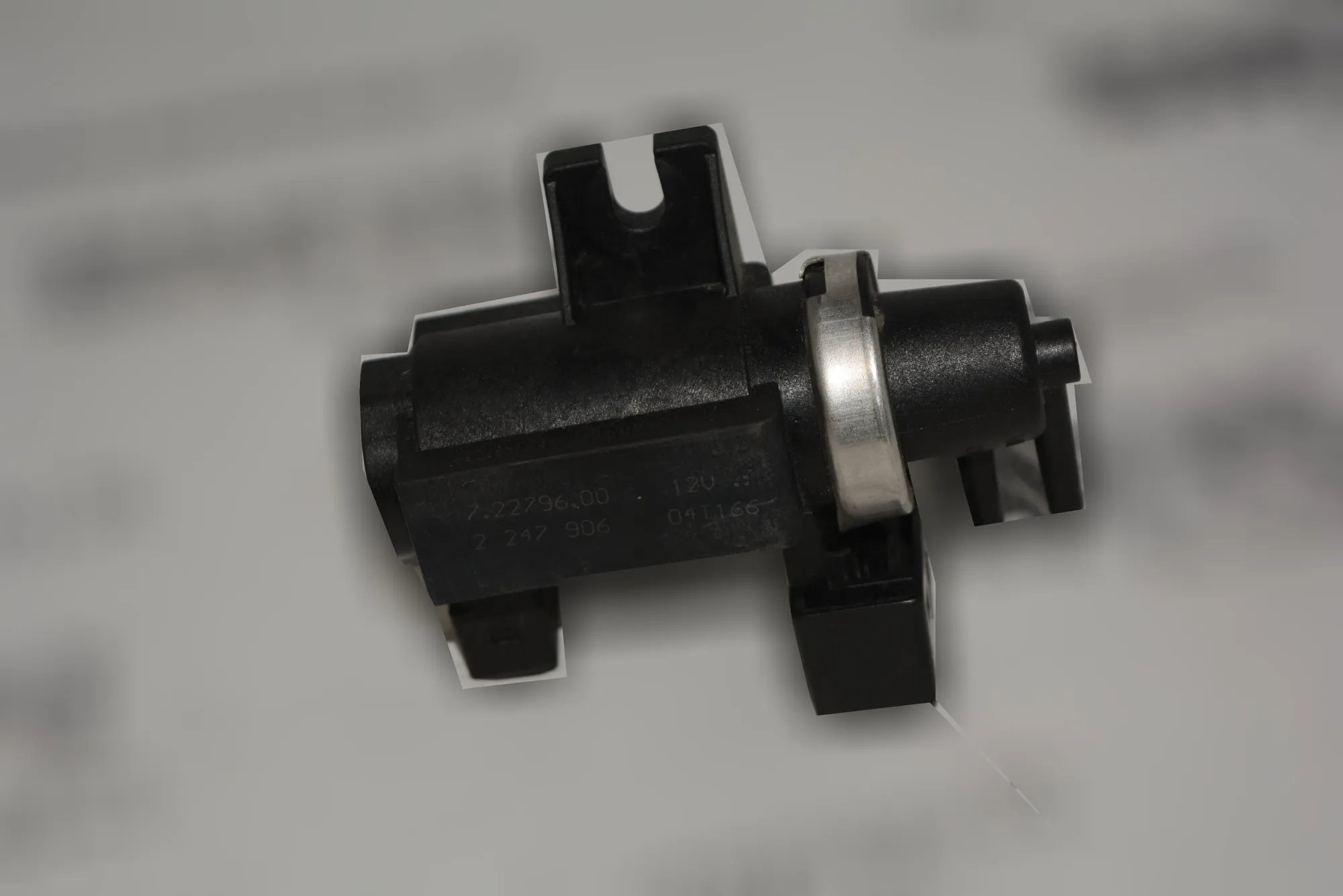 Solenoid Valve – OEM 2247906 · BMW X3 (E83) BMW X3 (E83) 2005