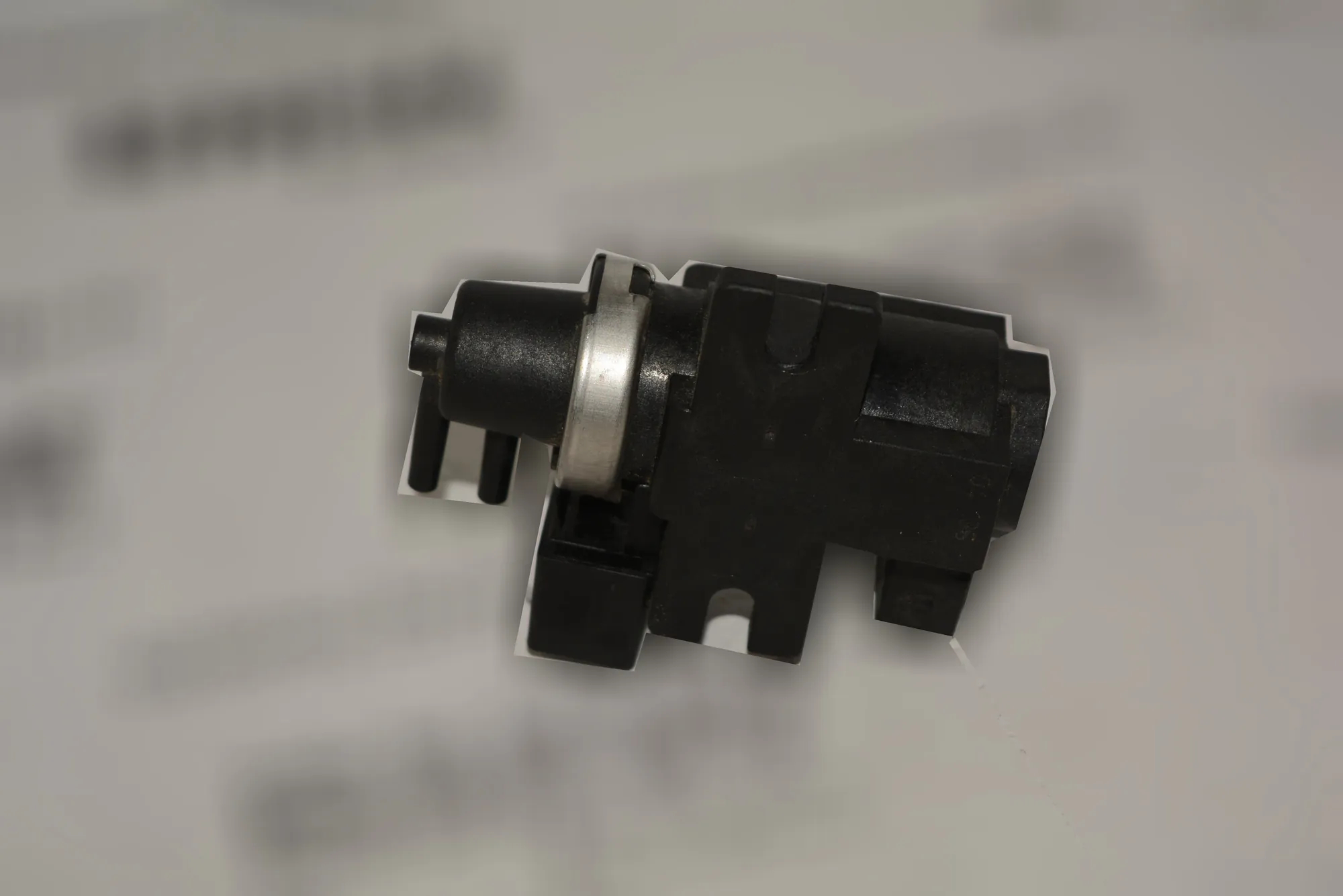 Solenoid Valve – OEM 2247906 · BMW X3 (E83) BMW X3 (E83) 2005 – 2