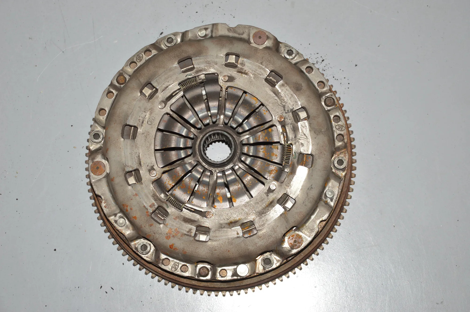 Clutch Kit – OEM 1230333 · BMW 3 (E46) BMW 3 (E46) 320 i 2000 – 2