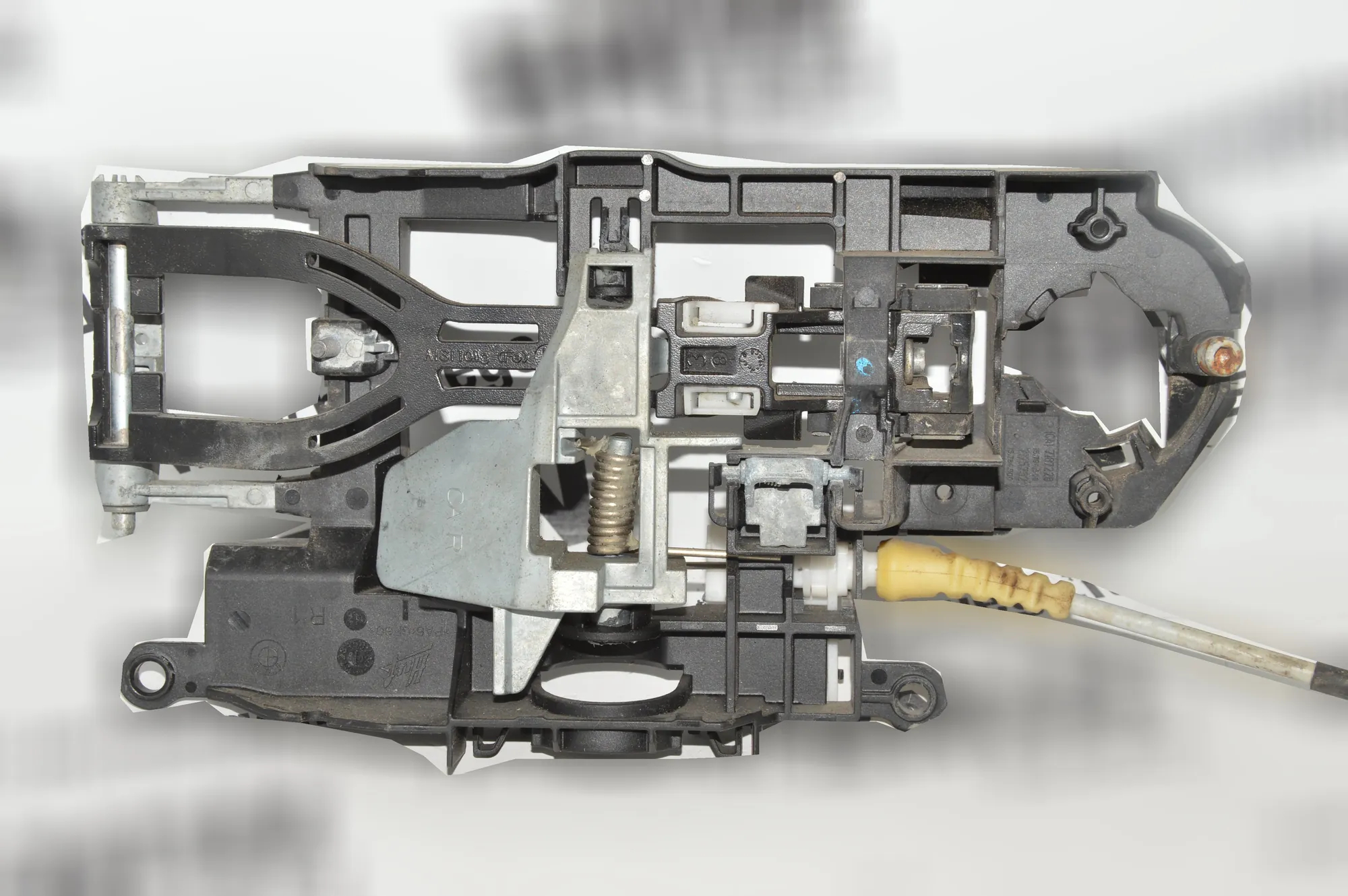 Front Right Door Interior Handle Frame – OEM 7187228 · BMW 7 (F01, F02) BMW 7 (F01, F02) 2008 – 3