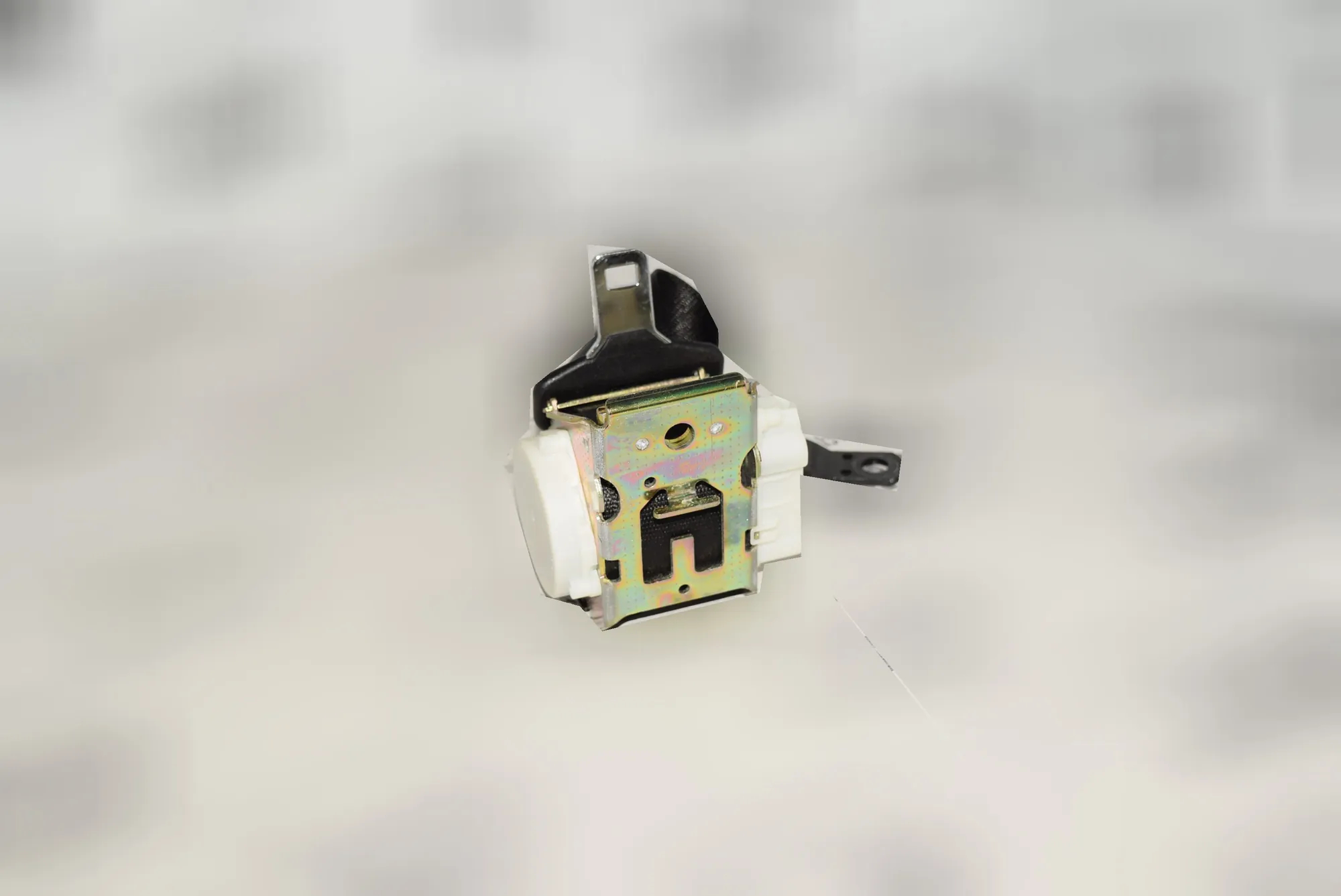 Rear Left Seatbelt – OEM 3400715 · BMW X3 (E83) 3.0 i xDrive 2004 – 3