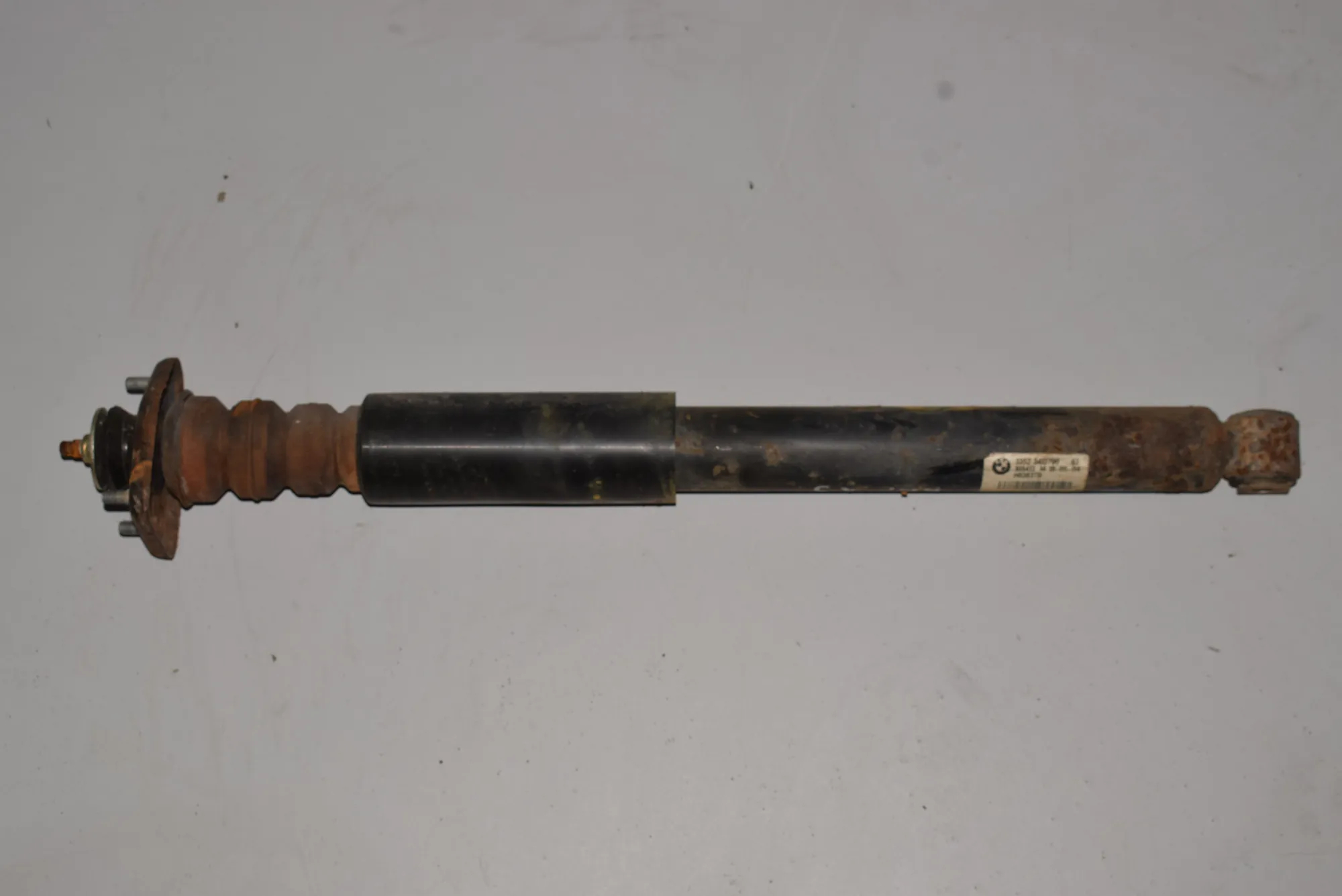 Rear Left Shock Absorber – OEM 3413790 · BMW X3 (E83) 3.0 i xDrive 2004