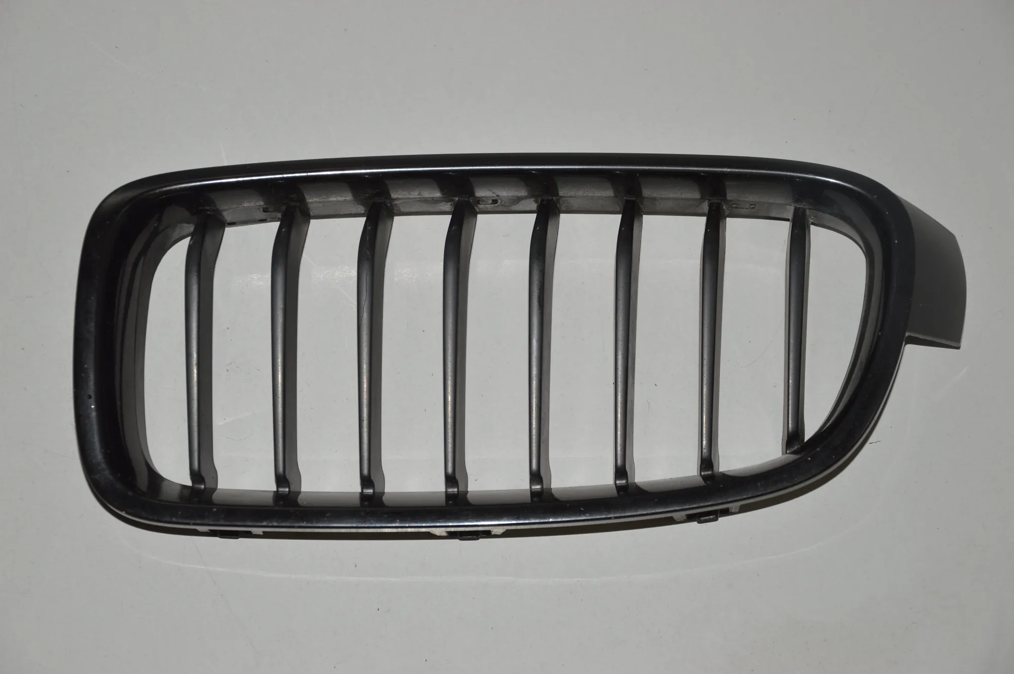 Front Left Grill – OEM 7255411 · BMW 3 (F30, F80) BMW 3 (F30, F80) 2013 – 4