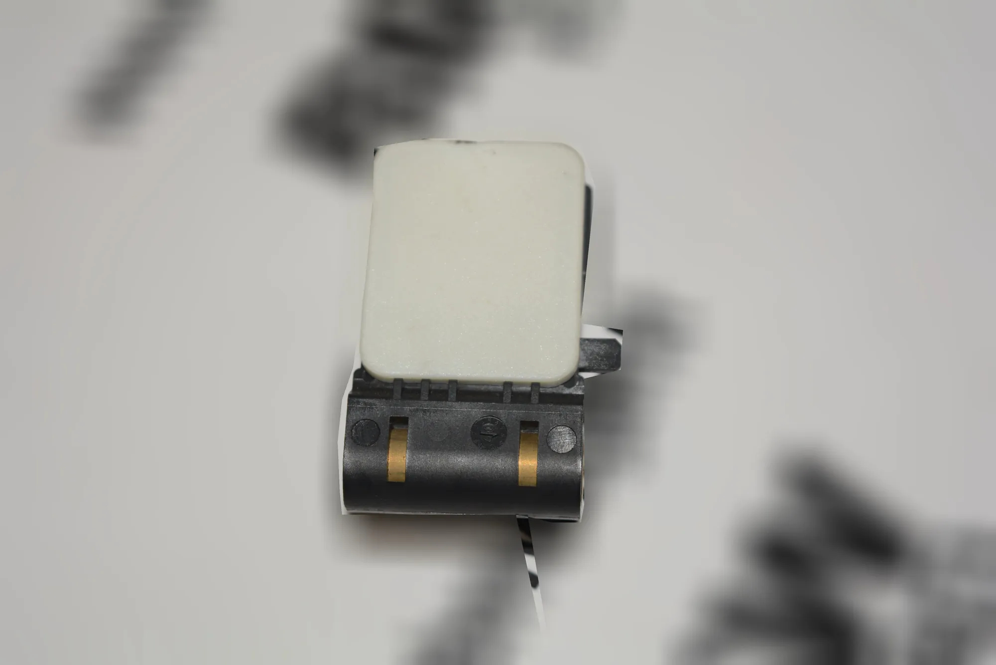 Front Right Impact Sensor – OEM 6911003 · BMW 1 (E87) 118 d 2007 – 3
