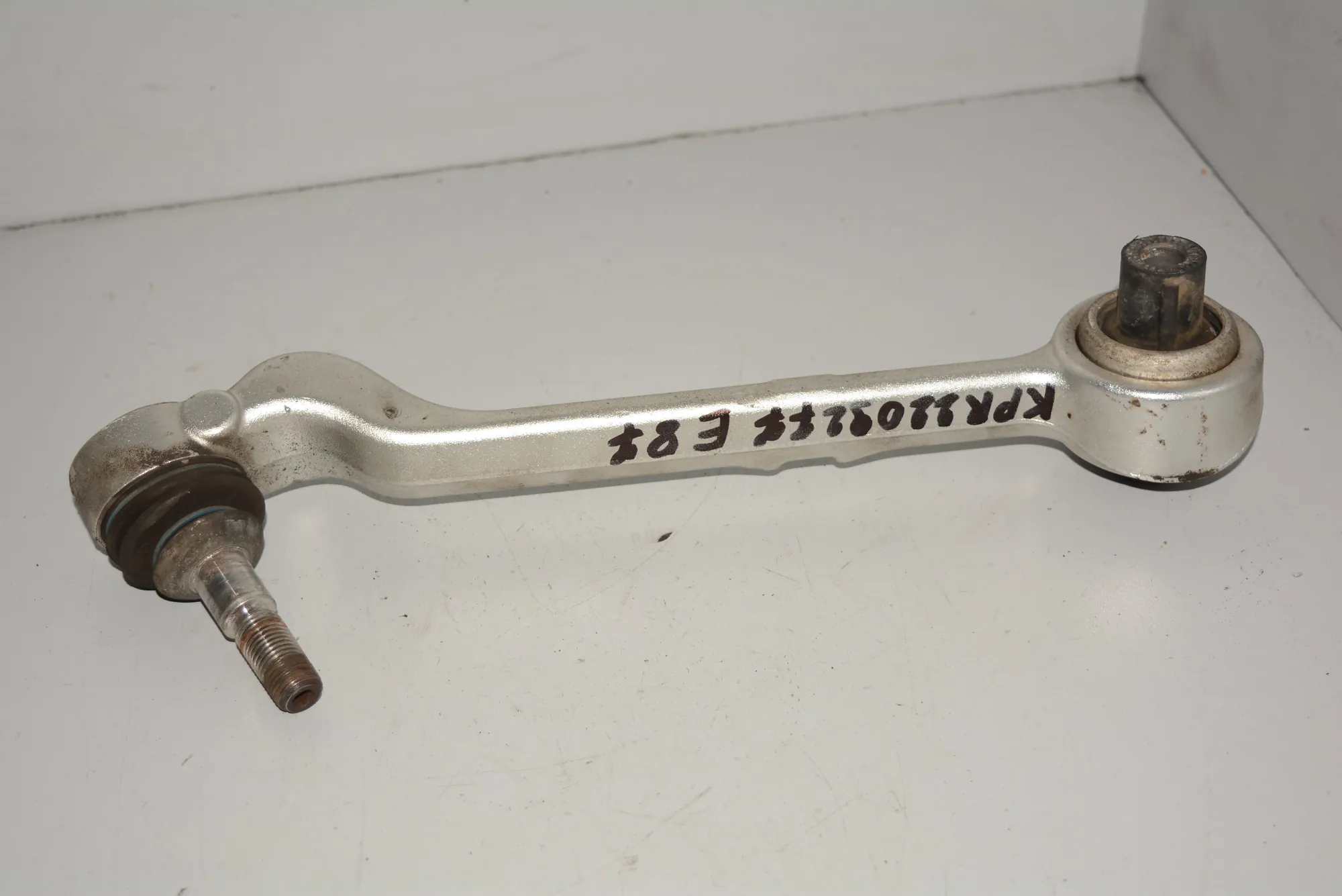 Front Right Straight Control Arm – OEM 31122405860 · BMW 1 (E87) 118 d 2007