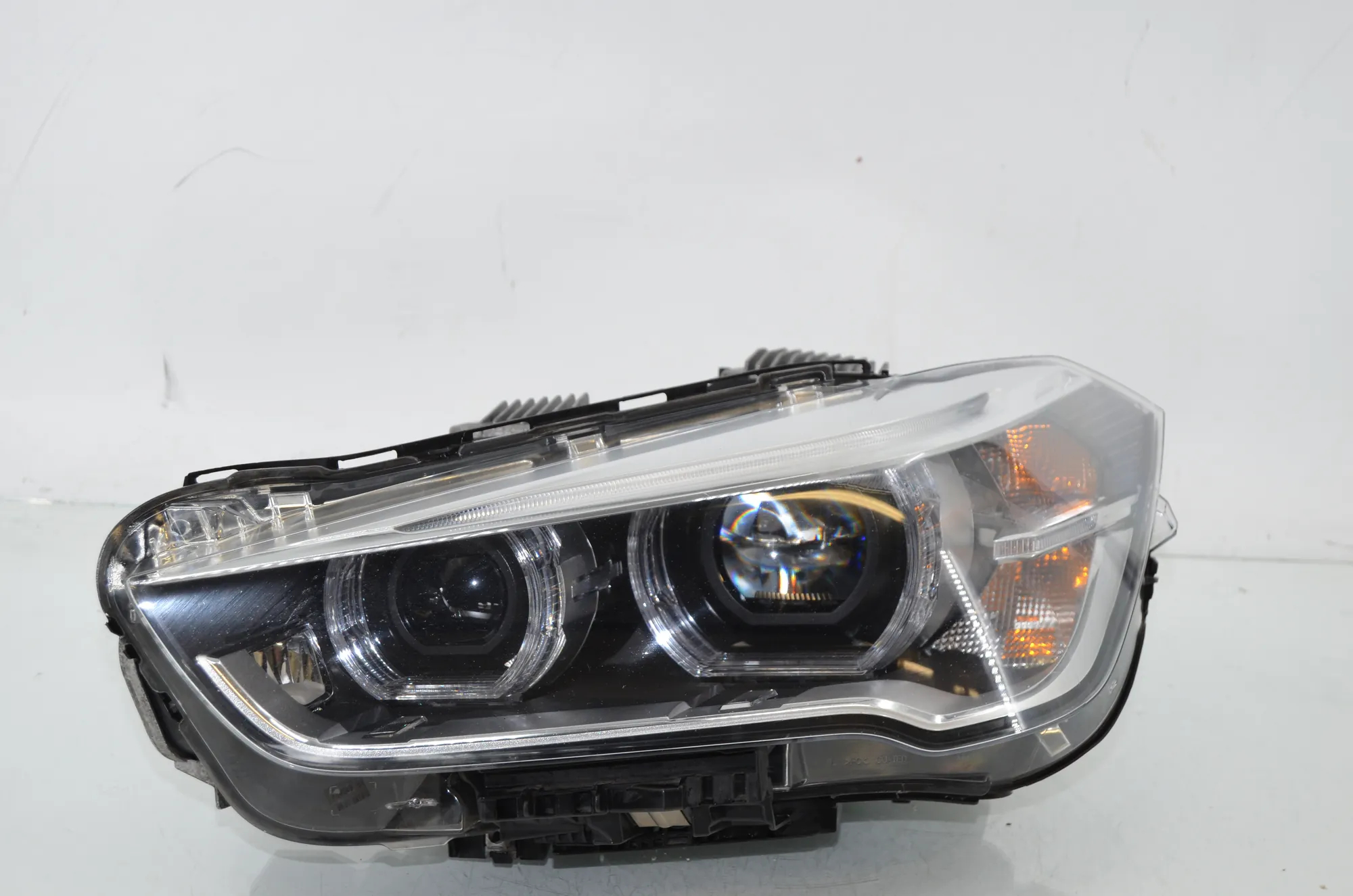 Front Left Headlight – OEM 7193707 · BMW X1 (F48) xDrive 18 d 2016