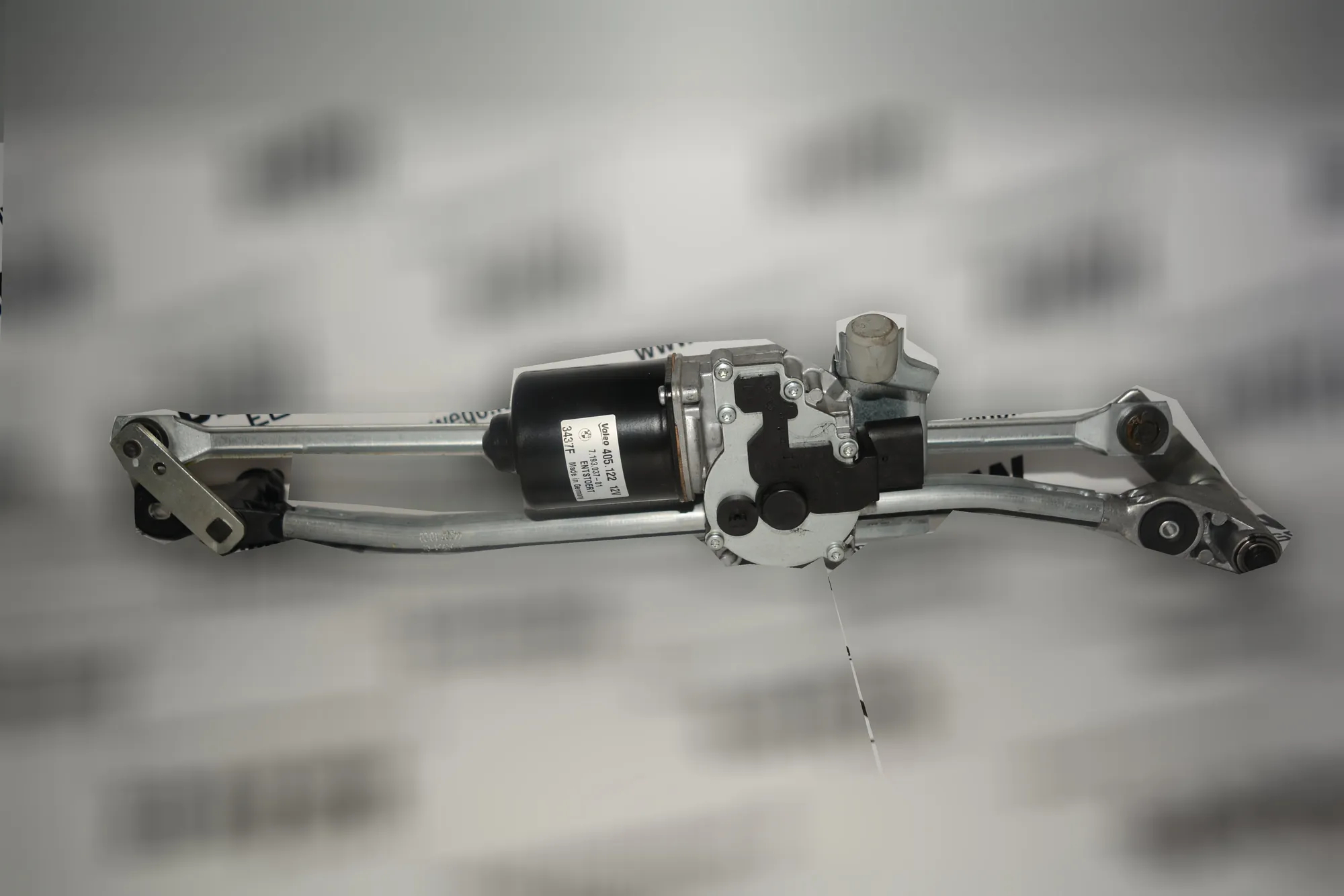 Front Windshield Wiper Mechanism – OEM 7192964 · BMW 1 (E87) 118 d 2007 – 4