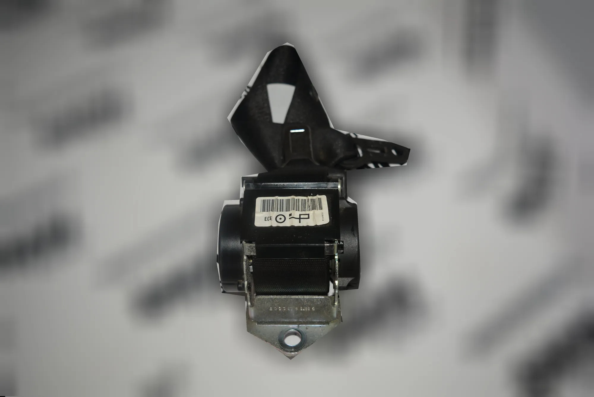Rear Left Seatbelt – OEM 6070511 · BMW 1 (E87) 118 d 2007 – 5