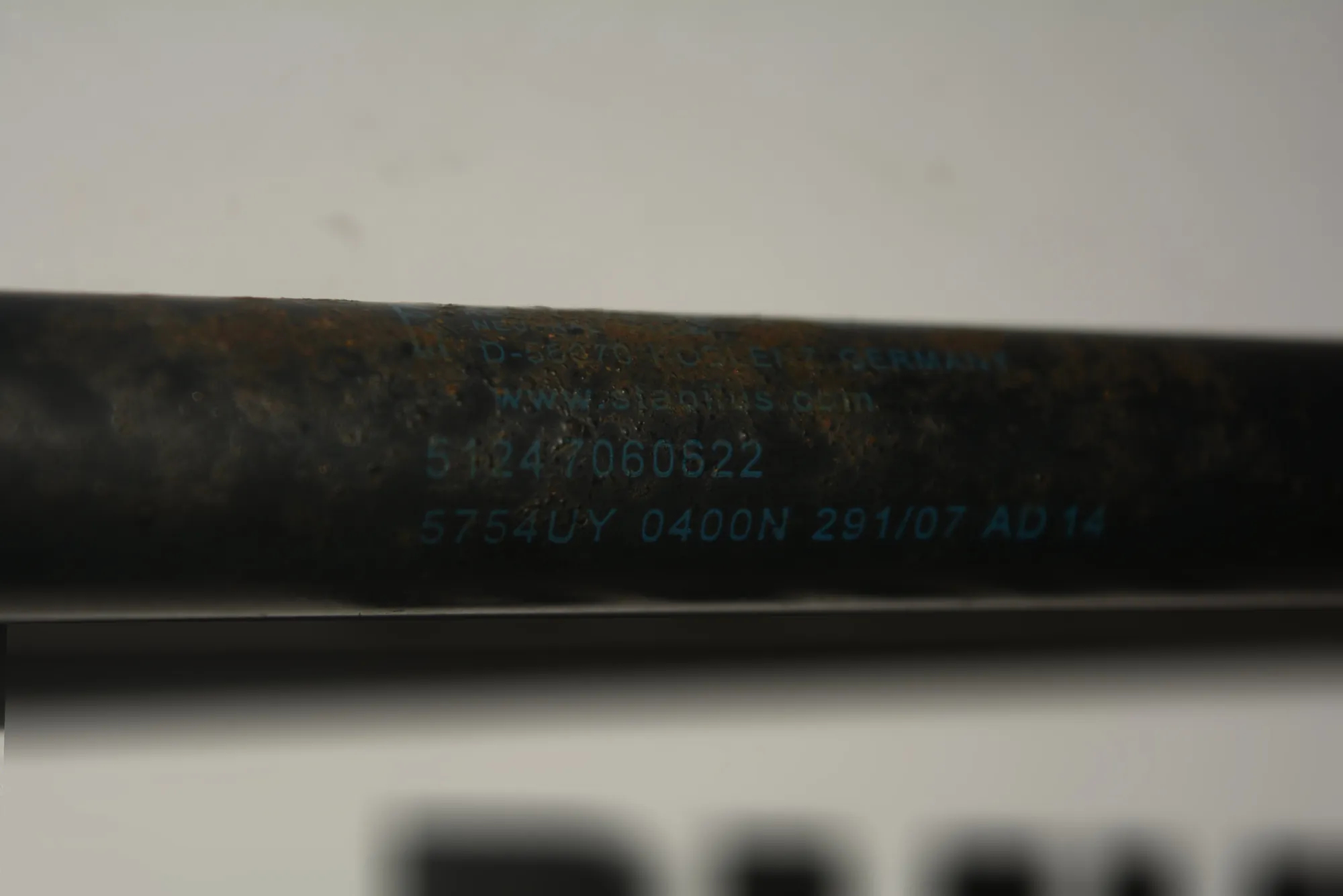 Right Side Tailgate Gas Strut – OEM 7060622 · BMW 1 (E87) 118 d 2007
