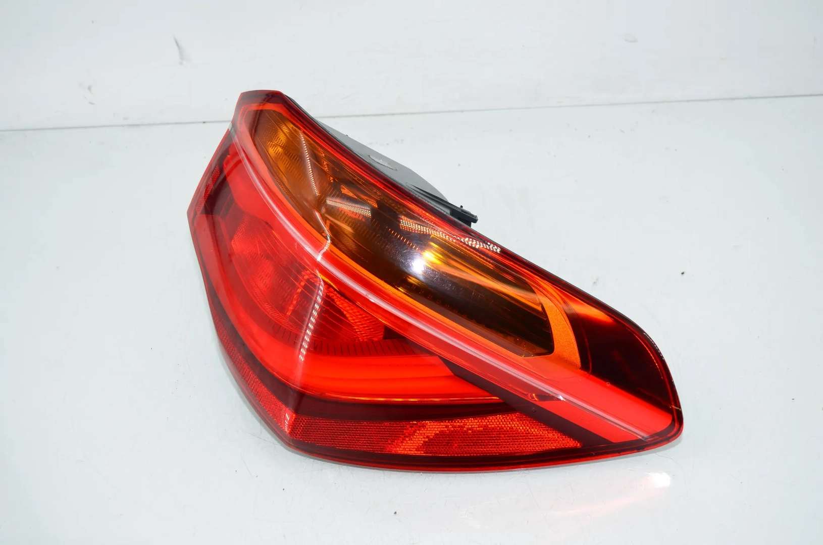 Rear Right Tail Light – OEM 7350716 · BMW X1 (F48) xDrive 18 d 2016 – 2